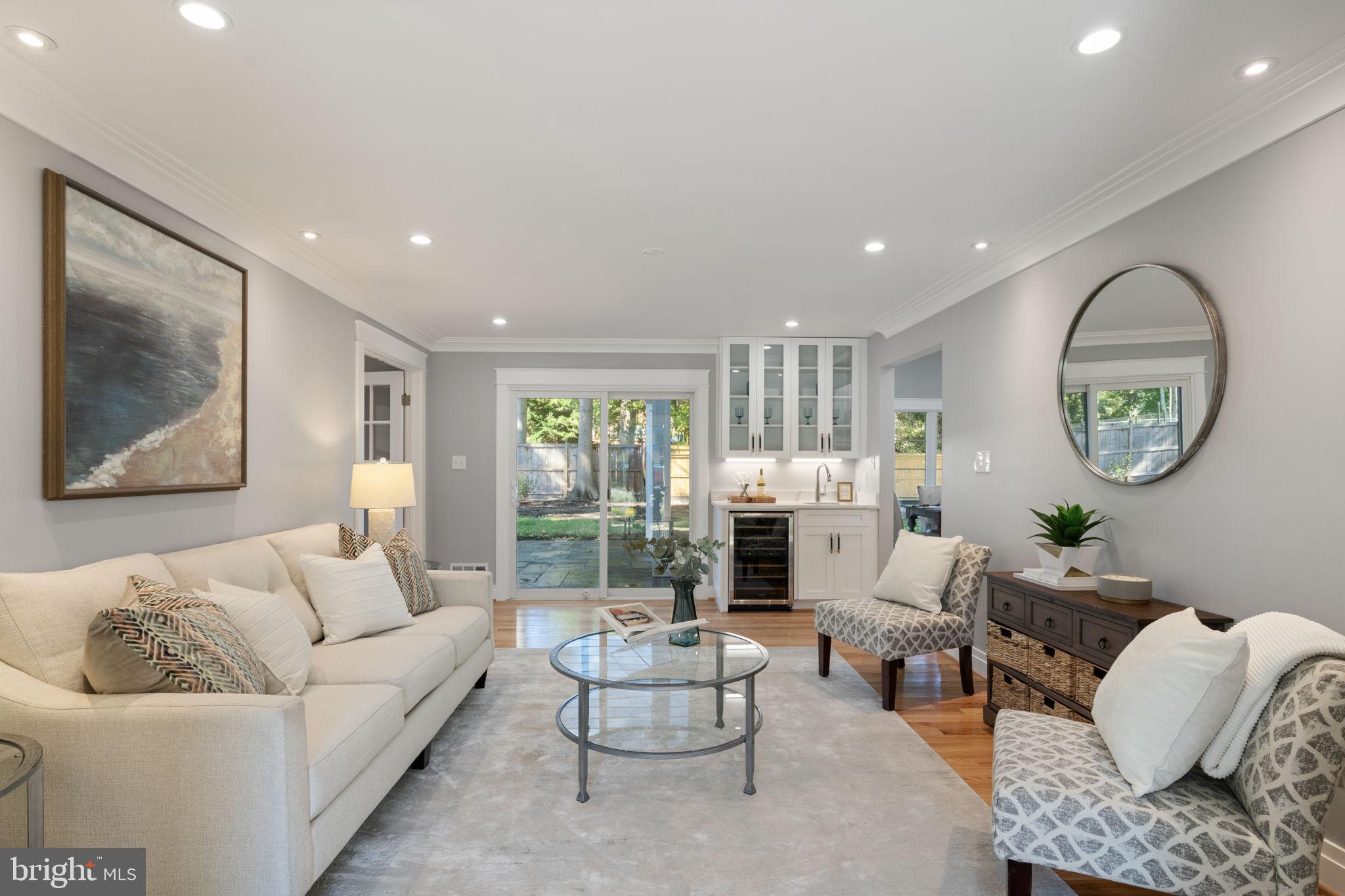 9516 FERRY HARBOUR COURT