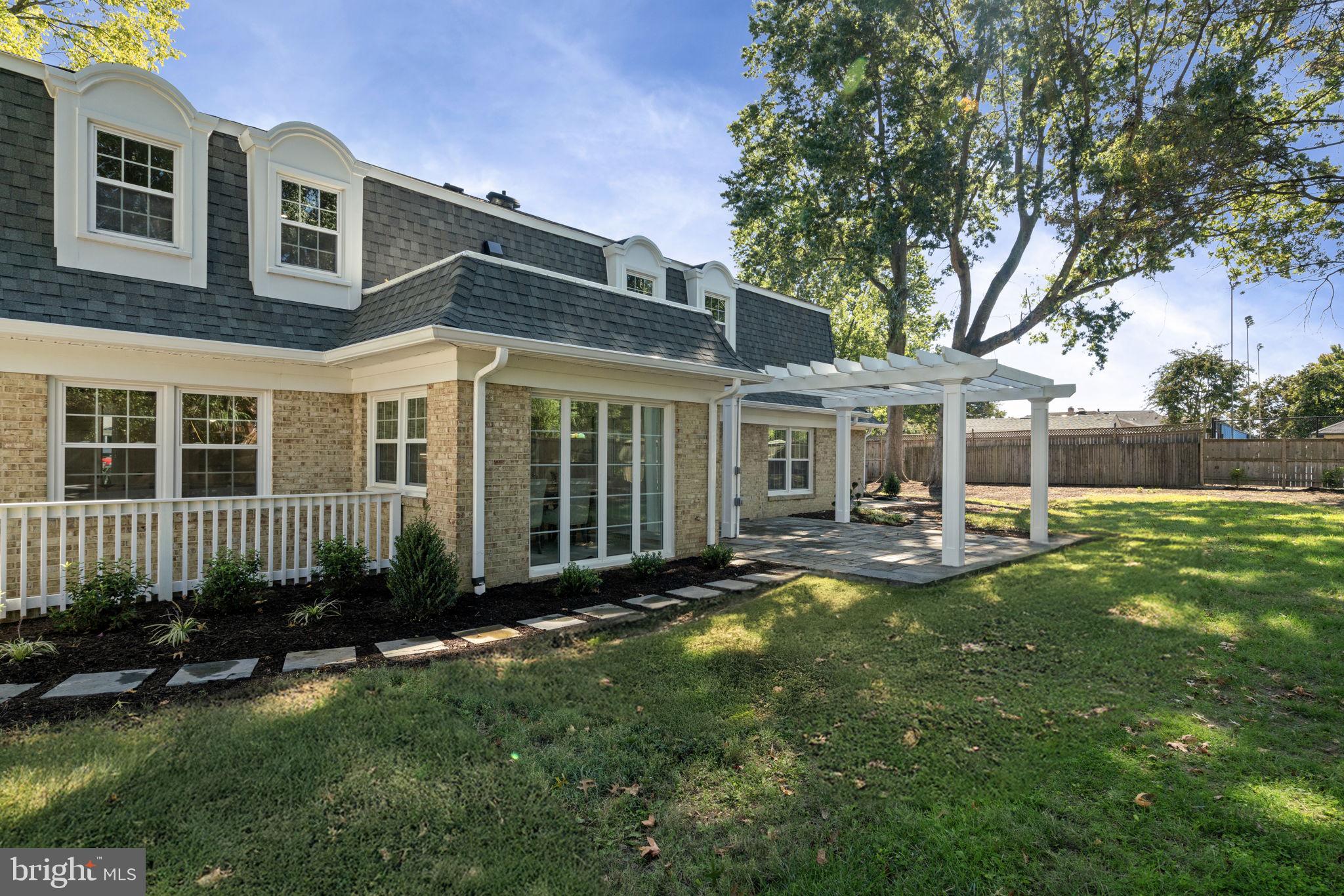 FERRY LANDING VILLA - Residential