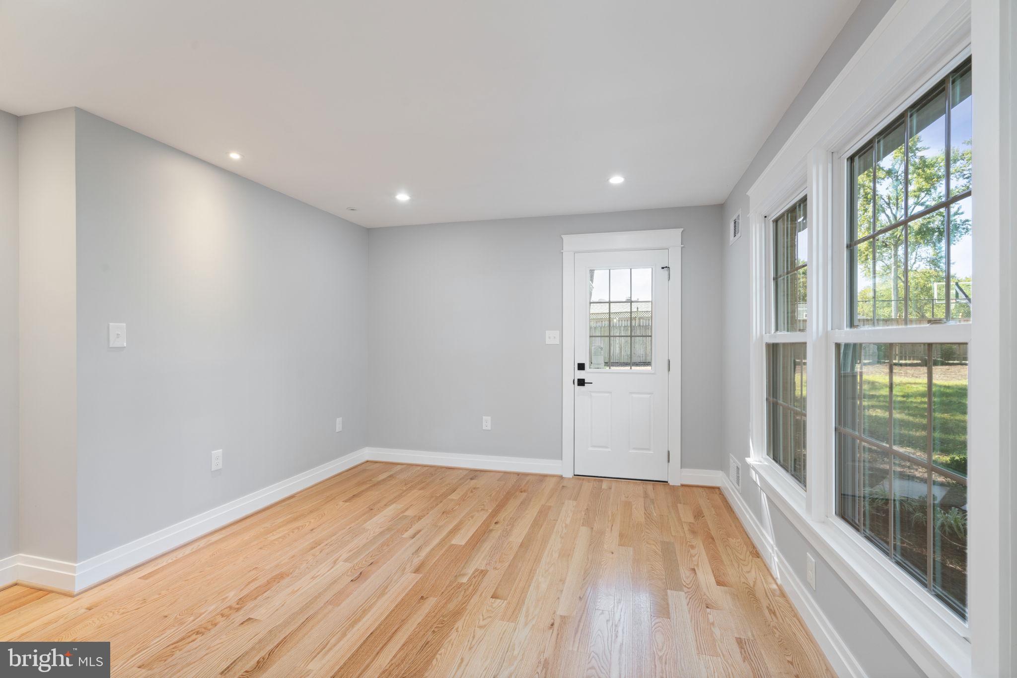 FERRY LANDING VILLA - Residential