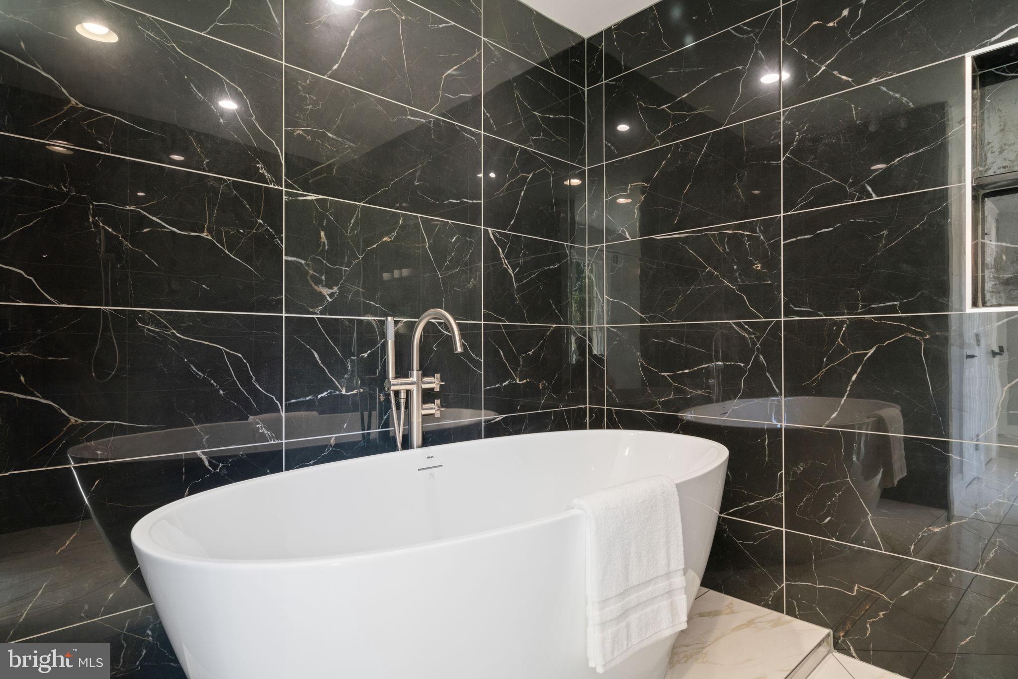 FERRY LANDING VILLA - Residential