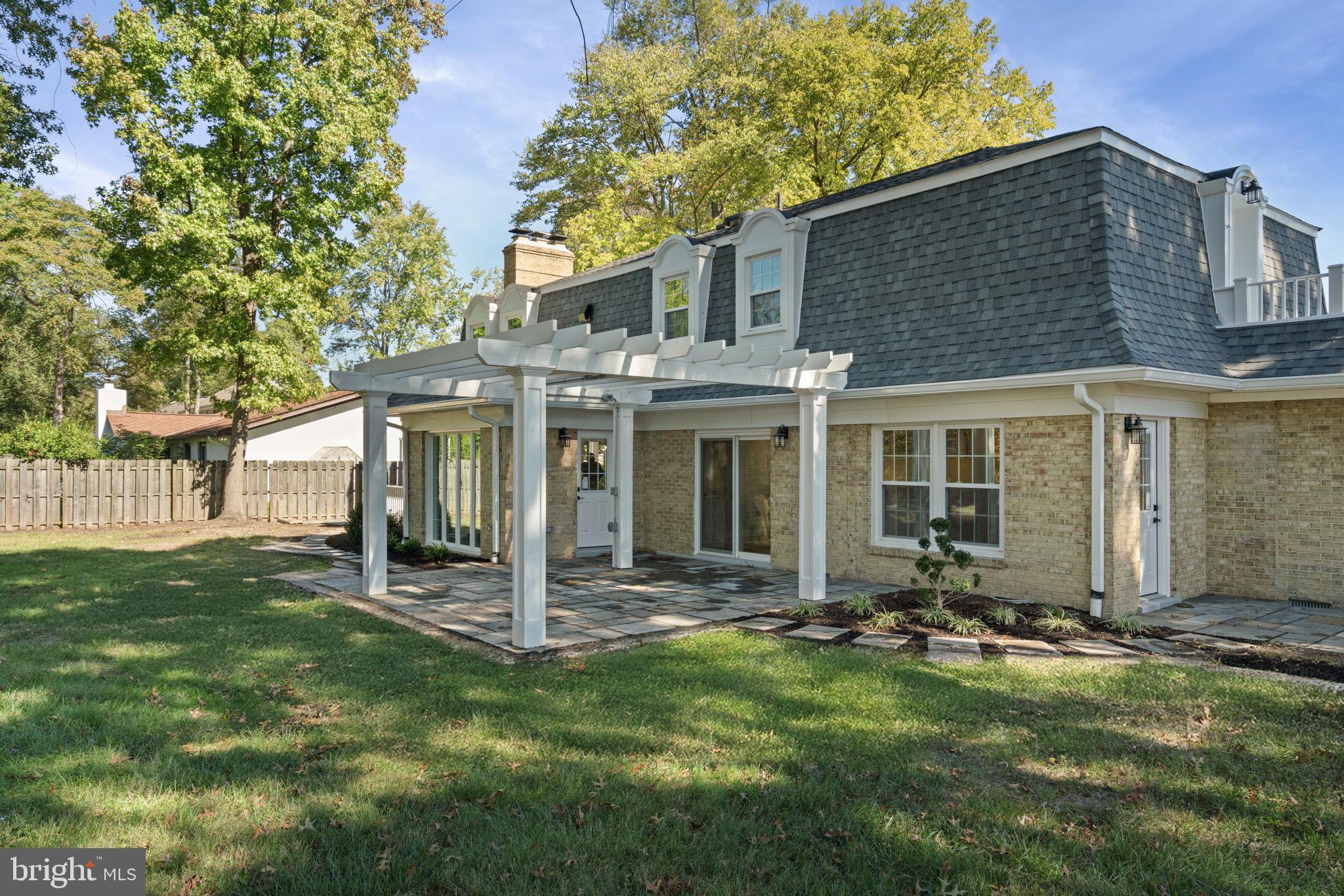 FERRY LANDING VILLA - Residential
