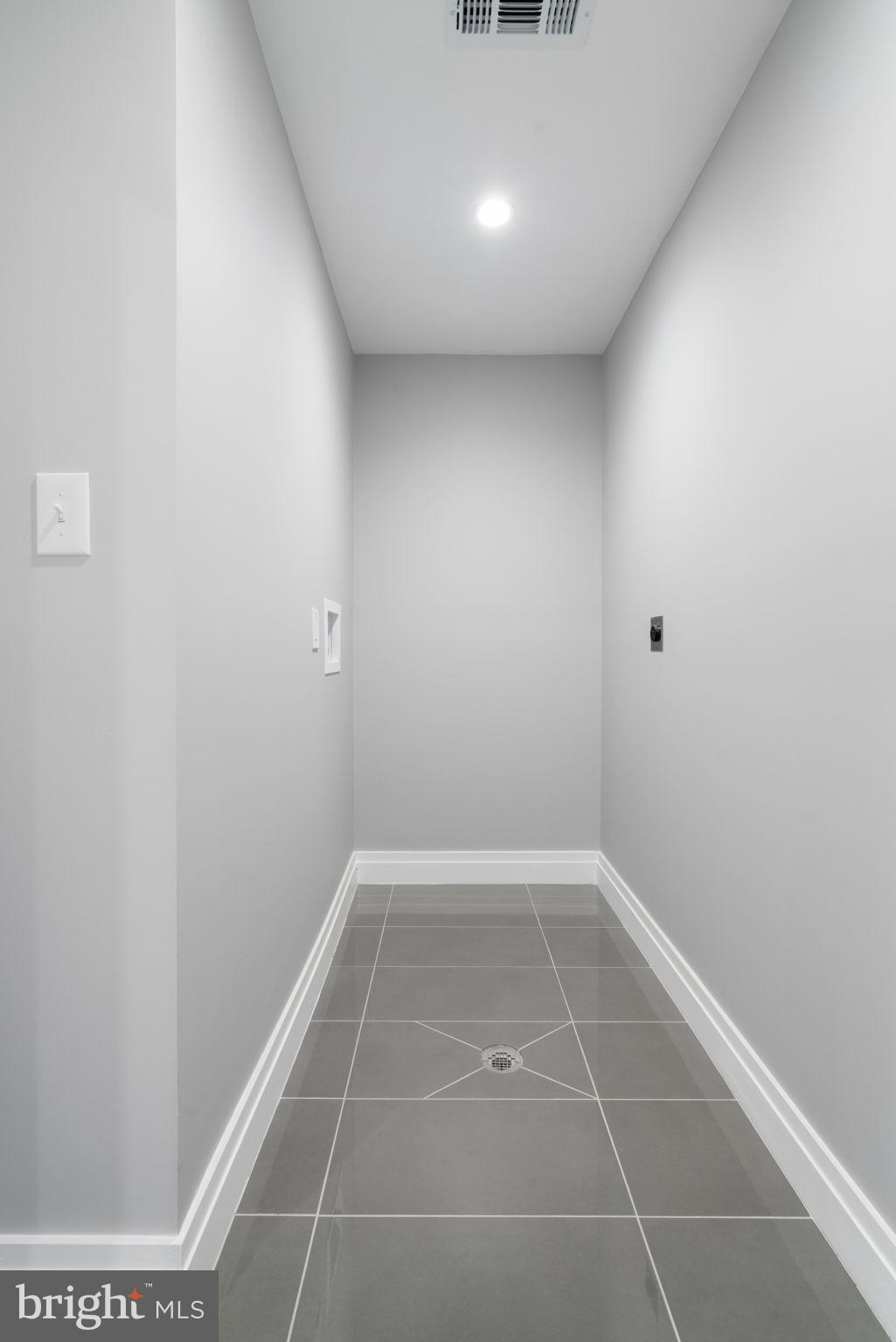 FERRY LANDING VILLA - Residential