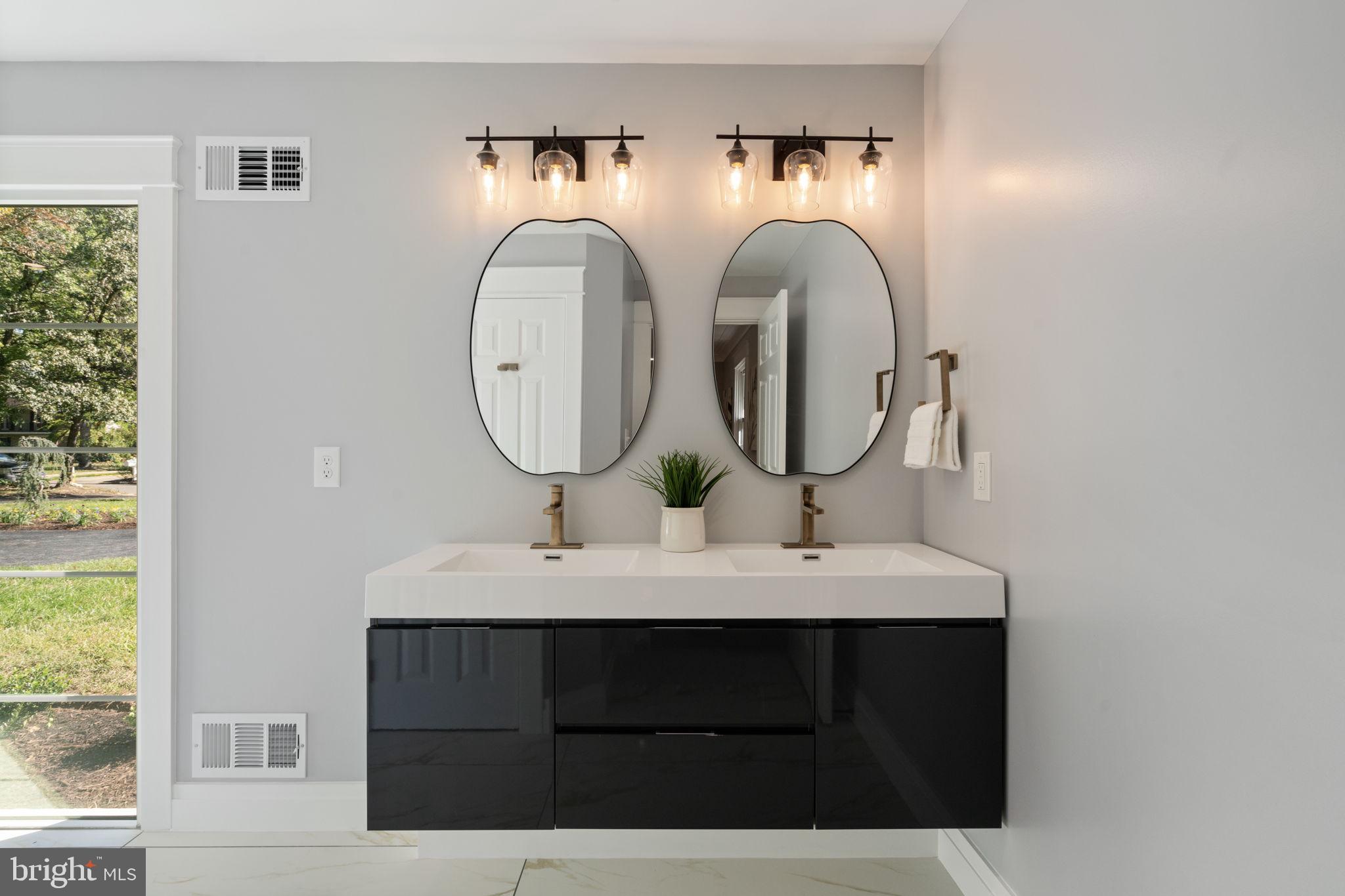 FERRY LANDING VILLA - Residential