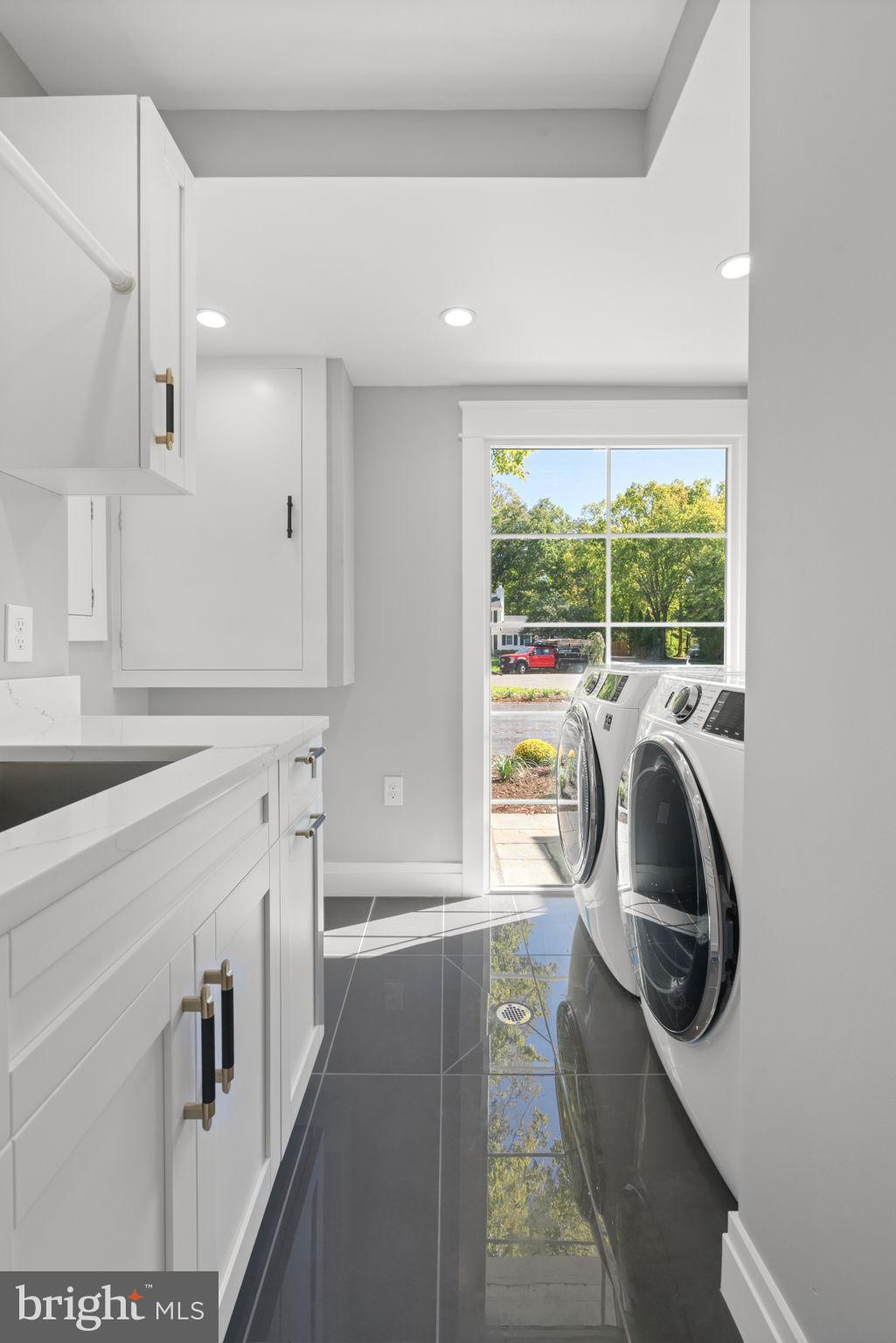 FERRY LANDING VILLA - Residential