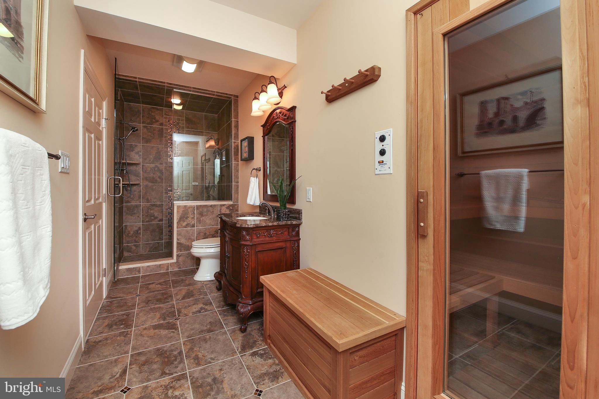 LOOKWAY COURT - Residential