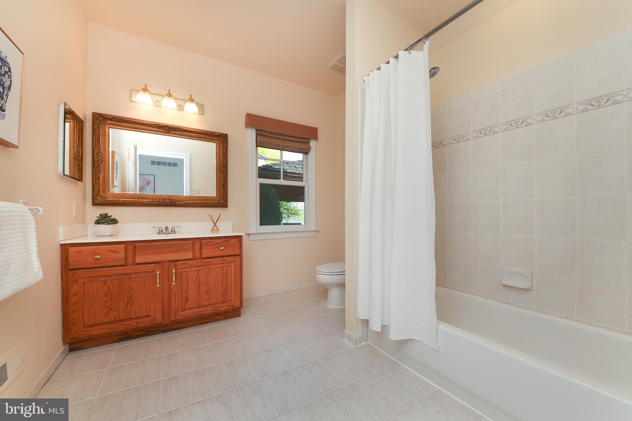 LOOKWAY COURT - Residential