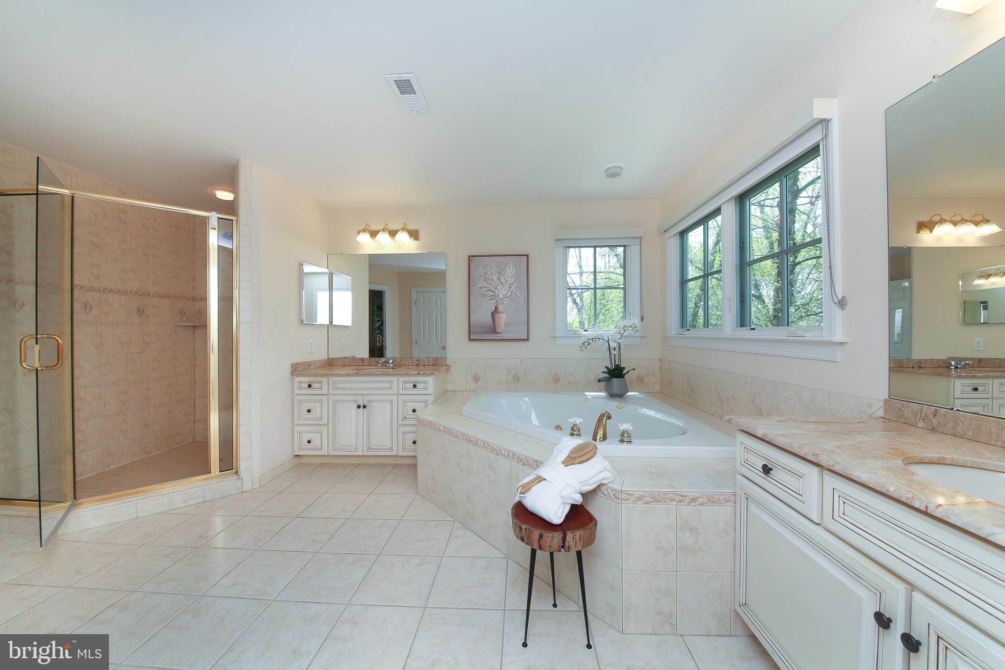 LOOKWAY COURT - Residential