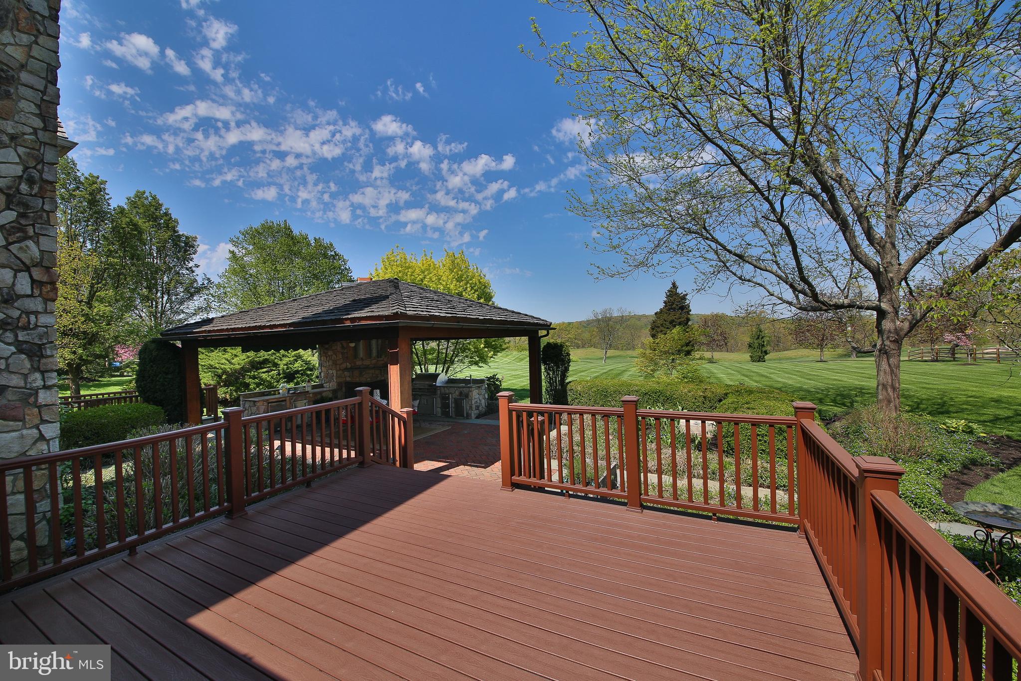 LOOKWAY COURT - Residential