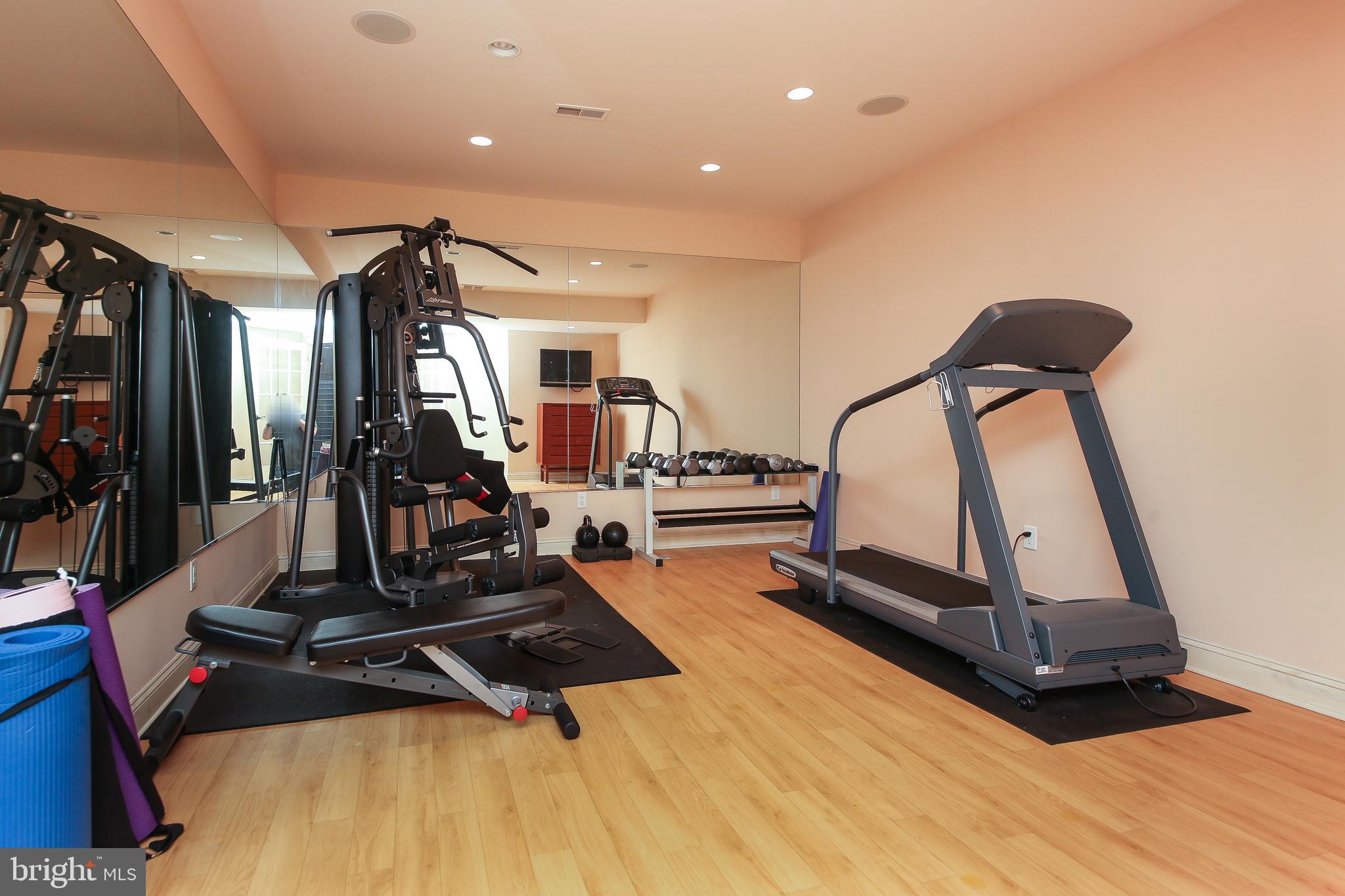 LOOKWAY COURT - Residential