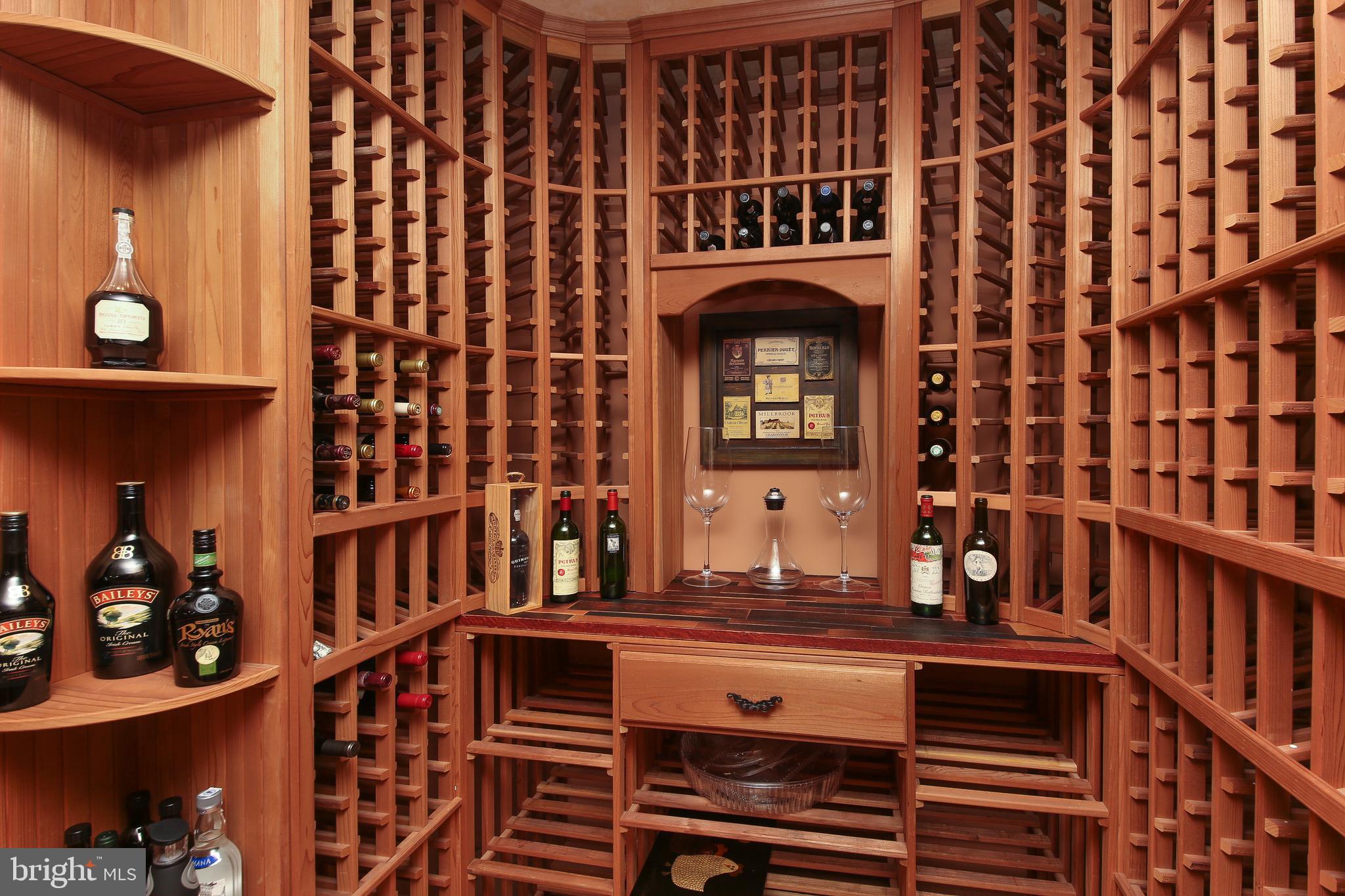 LOOKWAY COURT - Residential