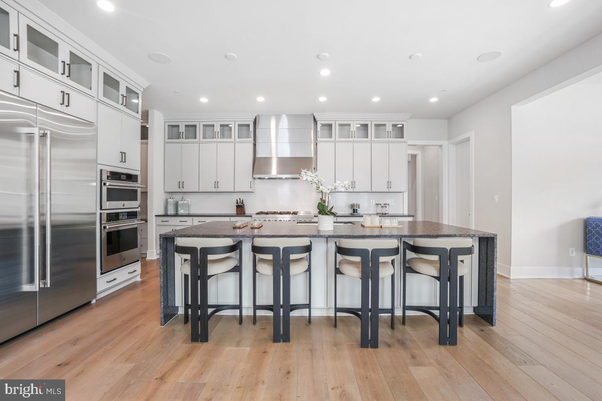 DARNESTOWN OUTSIDE - Residential