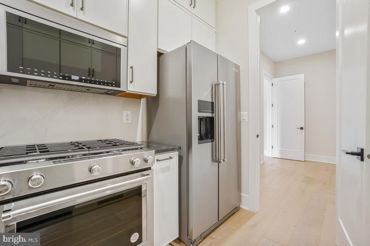 DARNESTOWN OUTSIDE - Residential