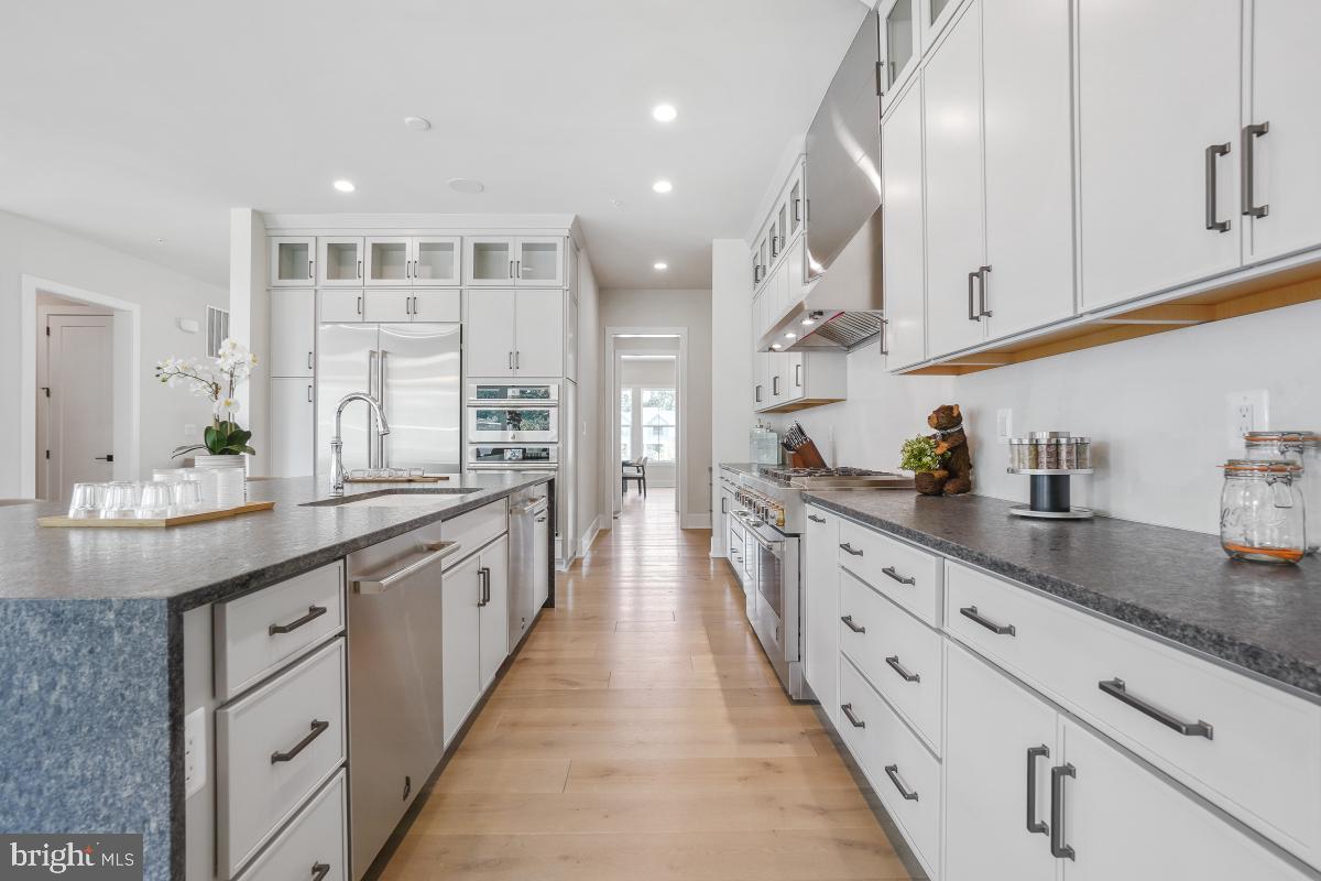 DARNESTOWN OUTSIDE - Residential