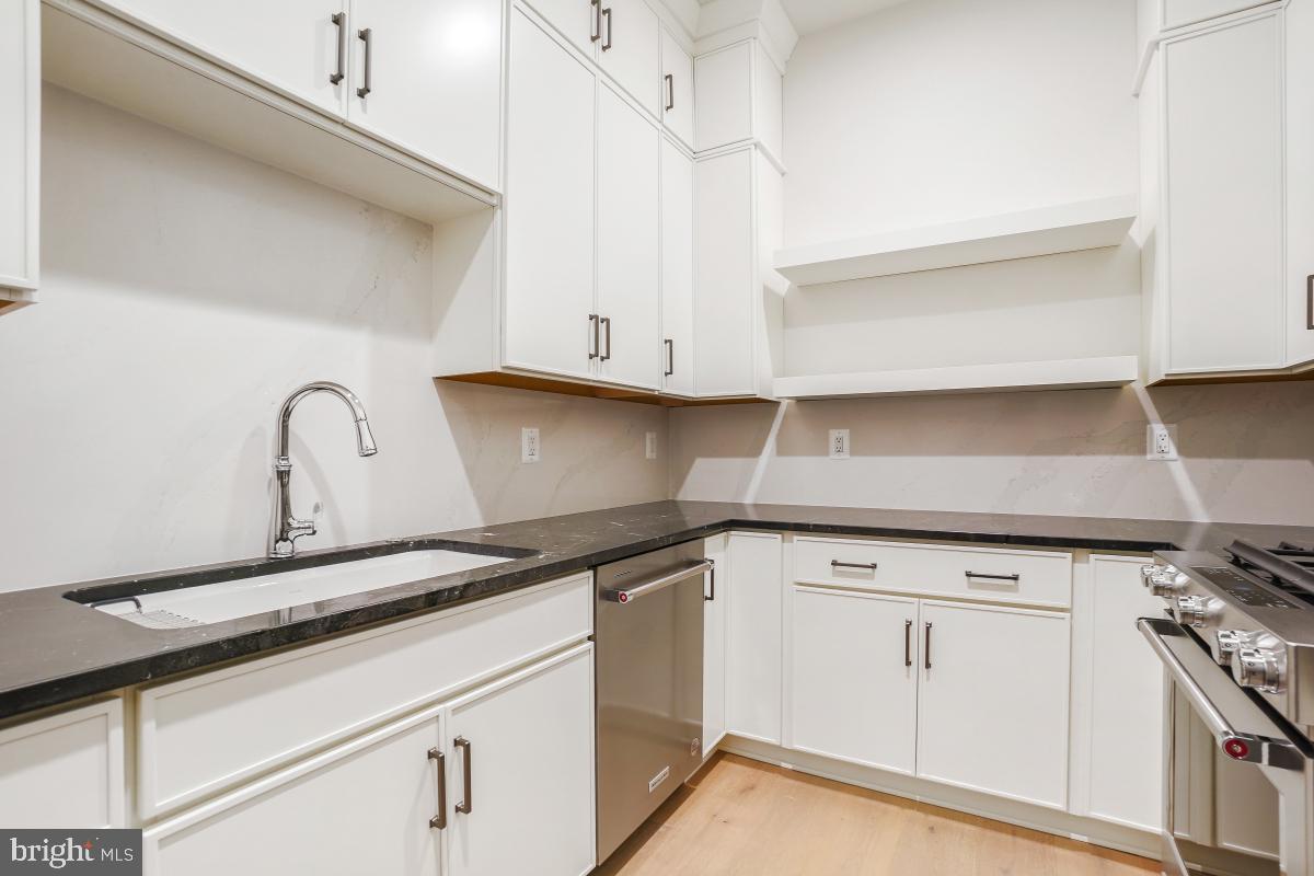 DARNESTOWN OUTSIDE - Residential