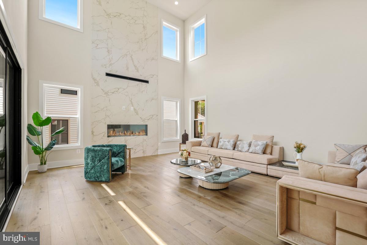 DARNESTOWN OUTSIDE - Residential