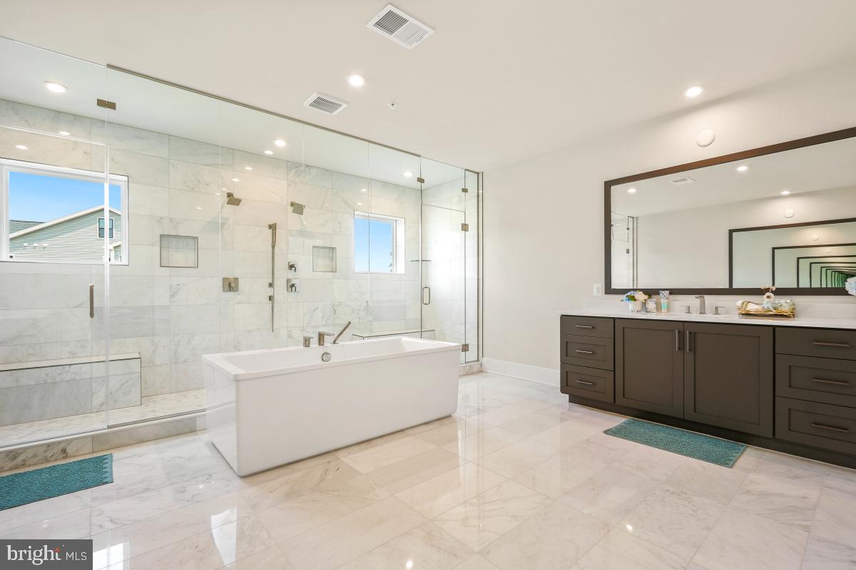 DARNESTOWN OUTSIDE - Residential