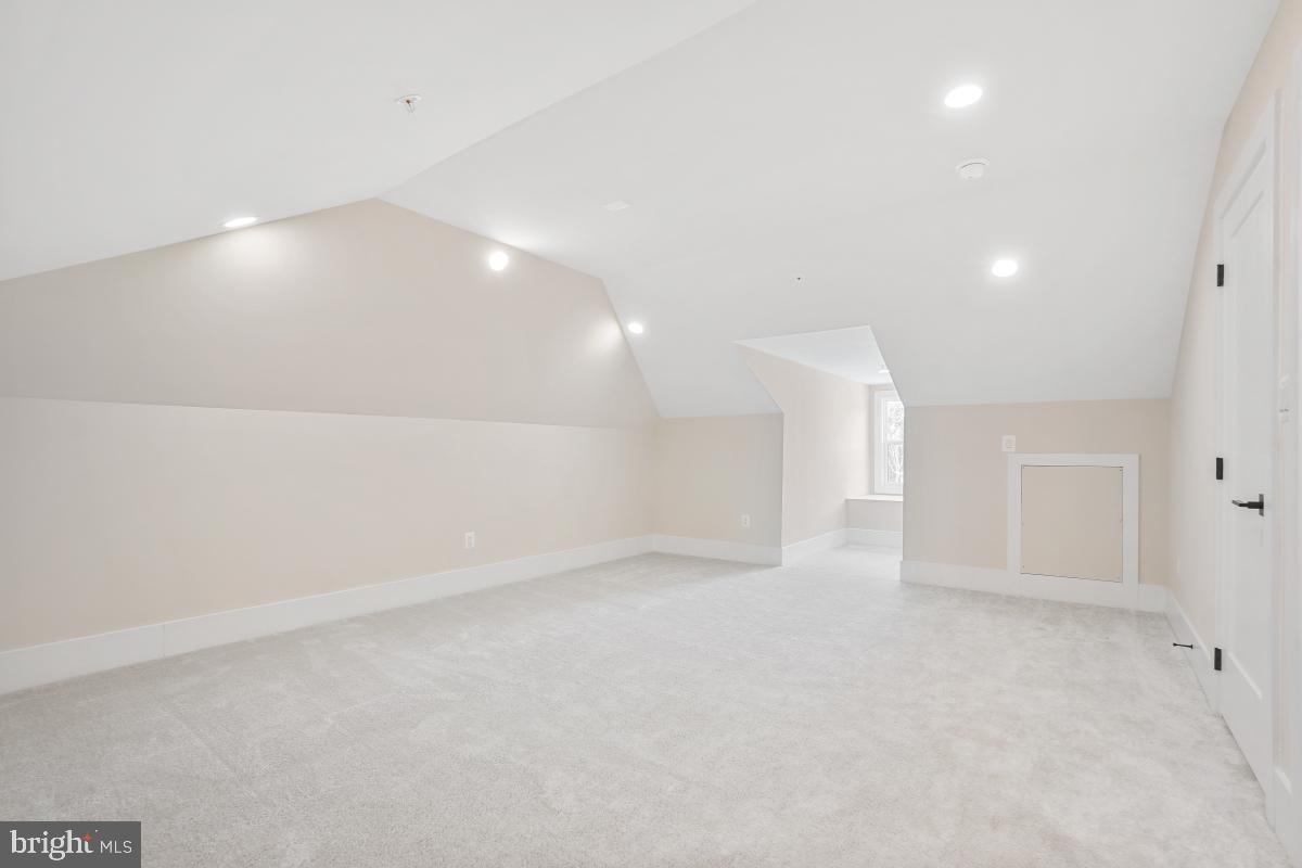 DARNESTOWN OUTSIDE - Residential