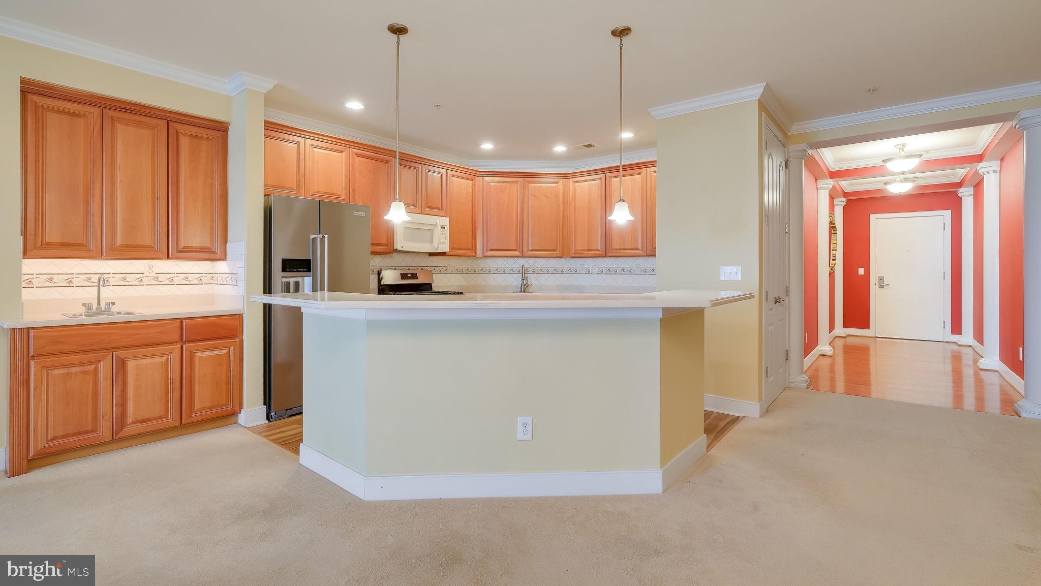 MERIDIAN VALLEY SQ - Residential