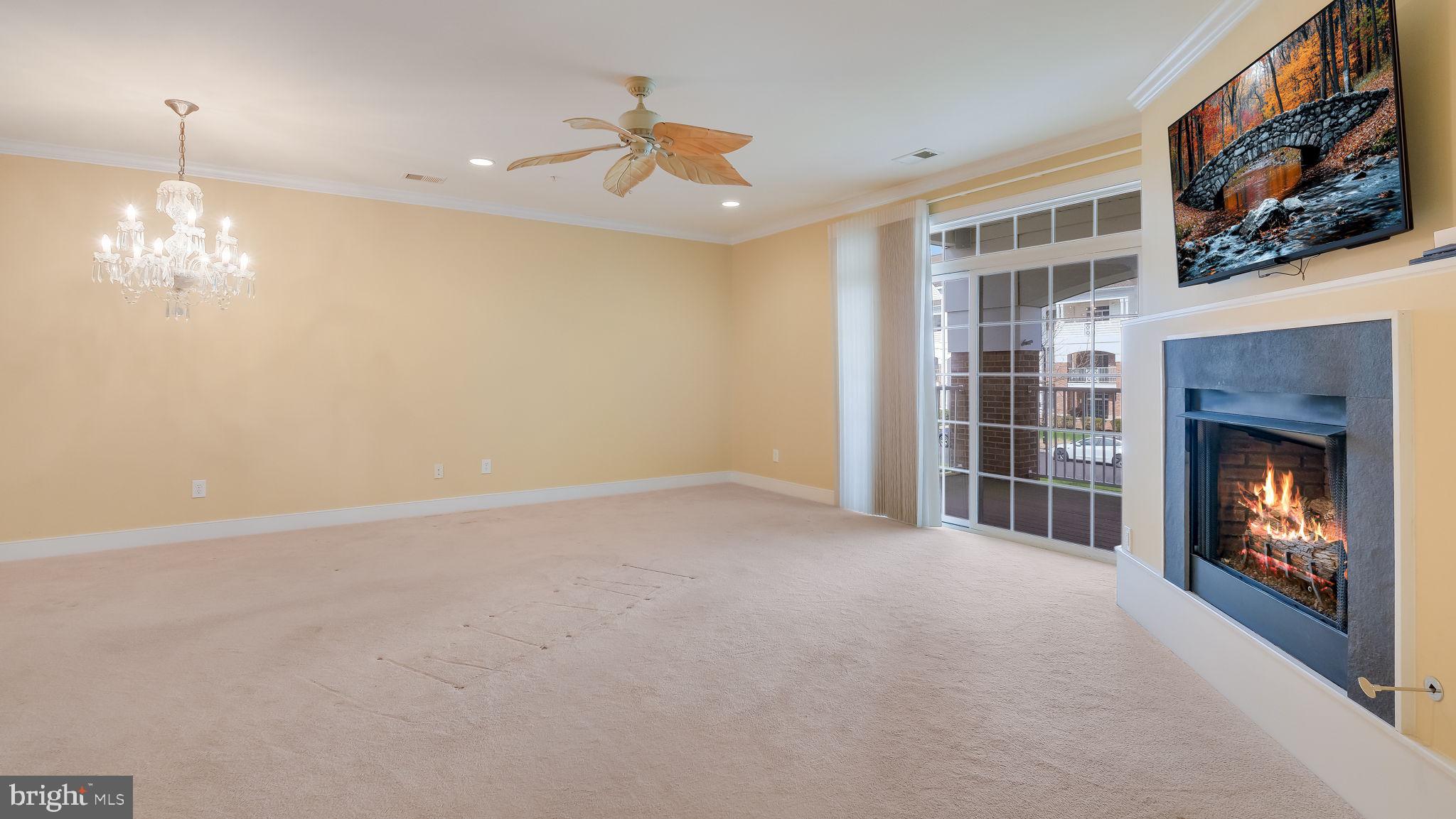 MERIDIAN VALLEY SQ - Residential