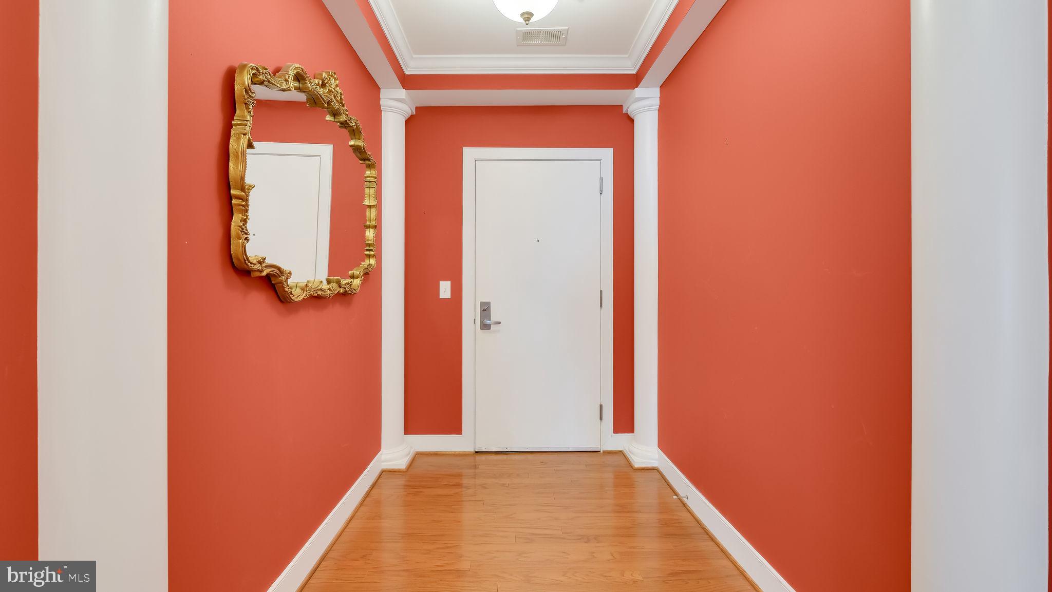 MERIDIAN VALLEY SQ - Residential