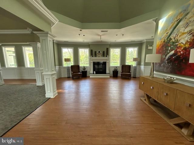 MERIDIAN VALLEY SQ - Residential