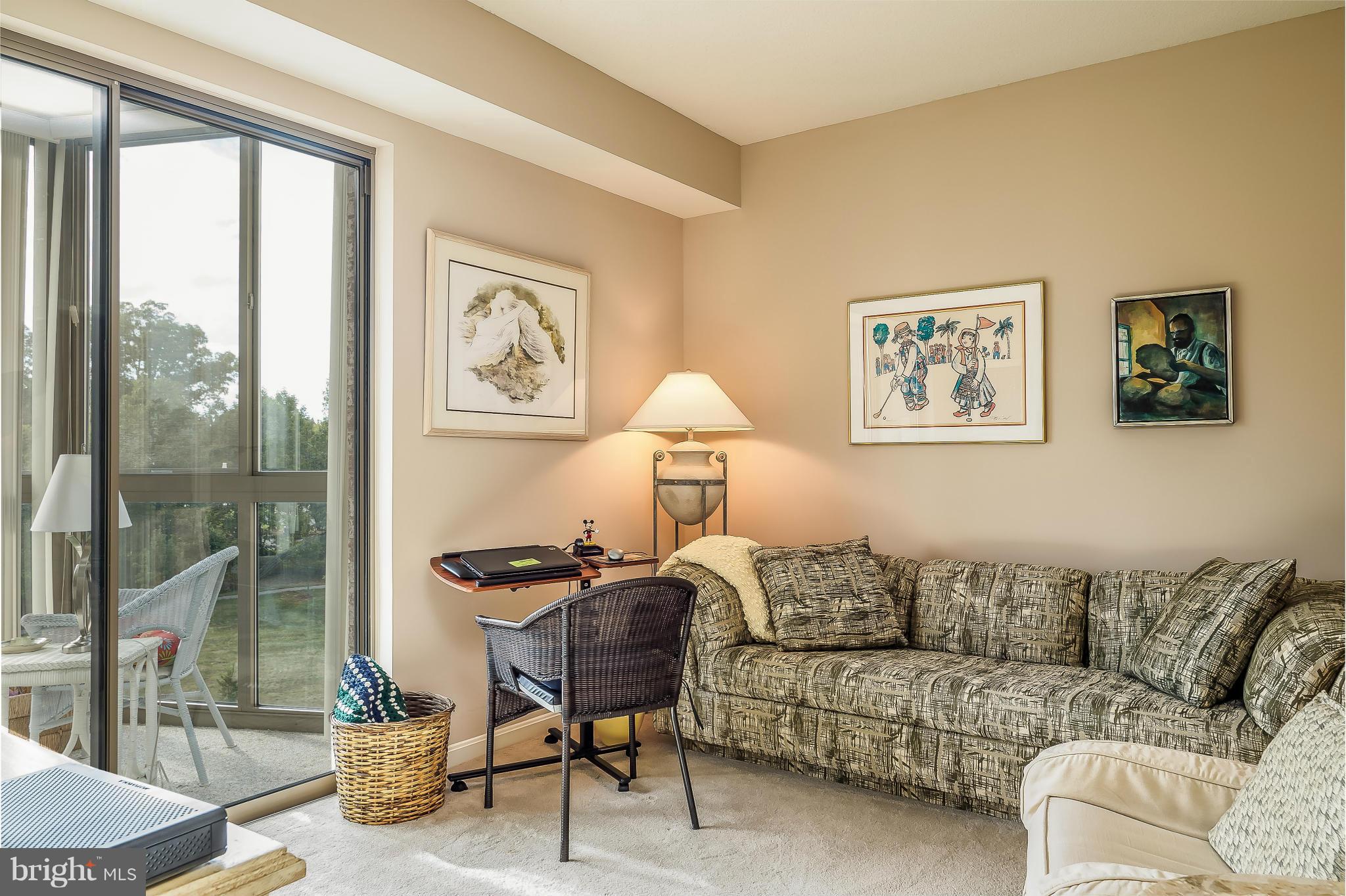 LANSDOWNE WOODS LEISURE WORLD - Residential