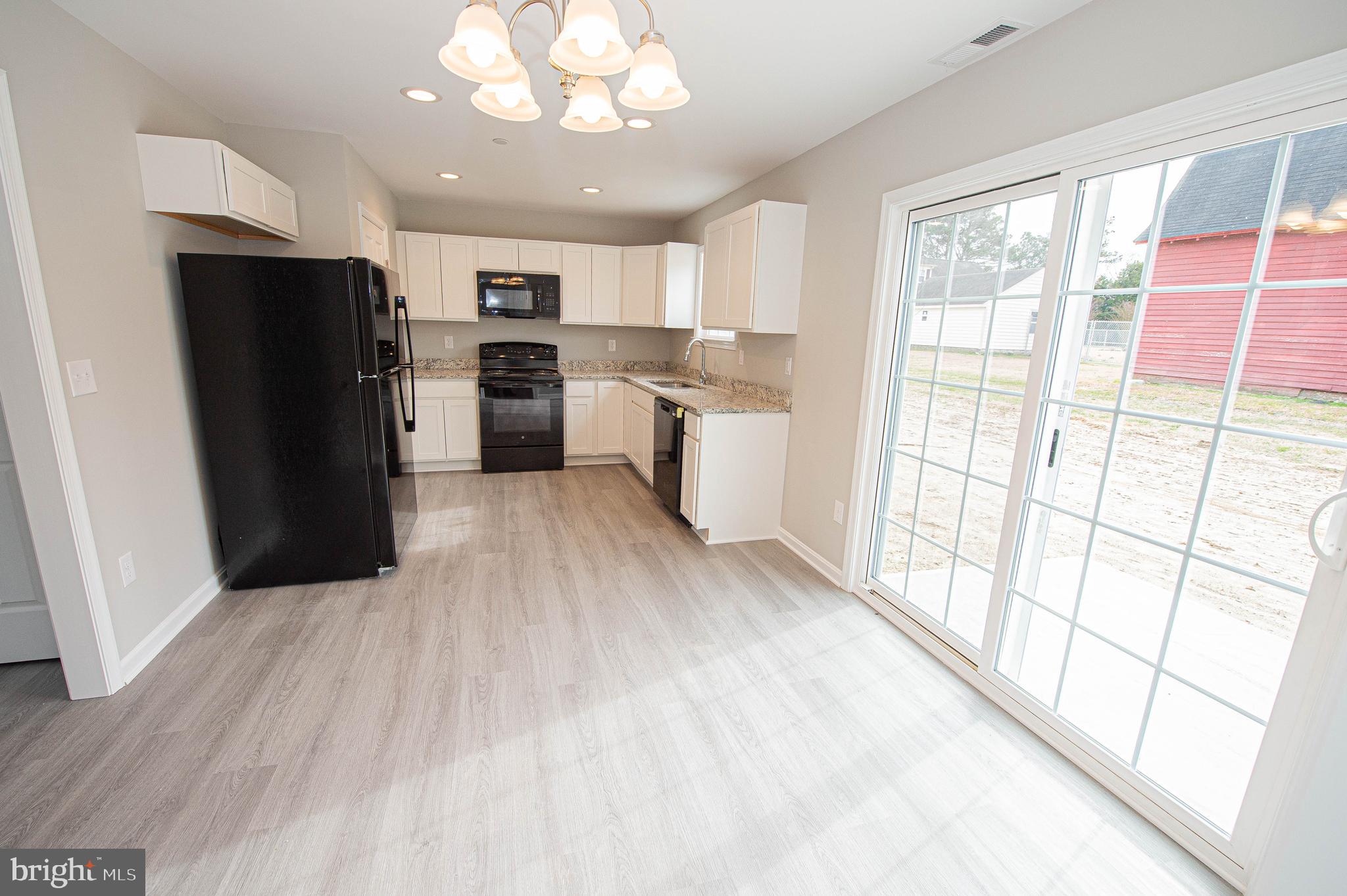 BUTLER'S VILLAGE - Residential Lease