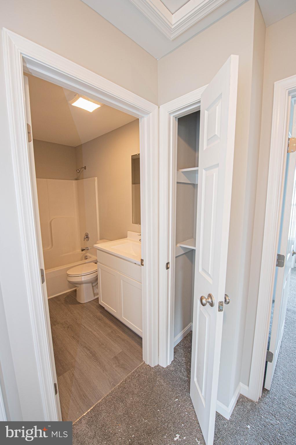 BUTLER'S VILLAGE - Residential Lease