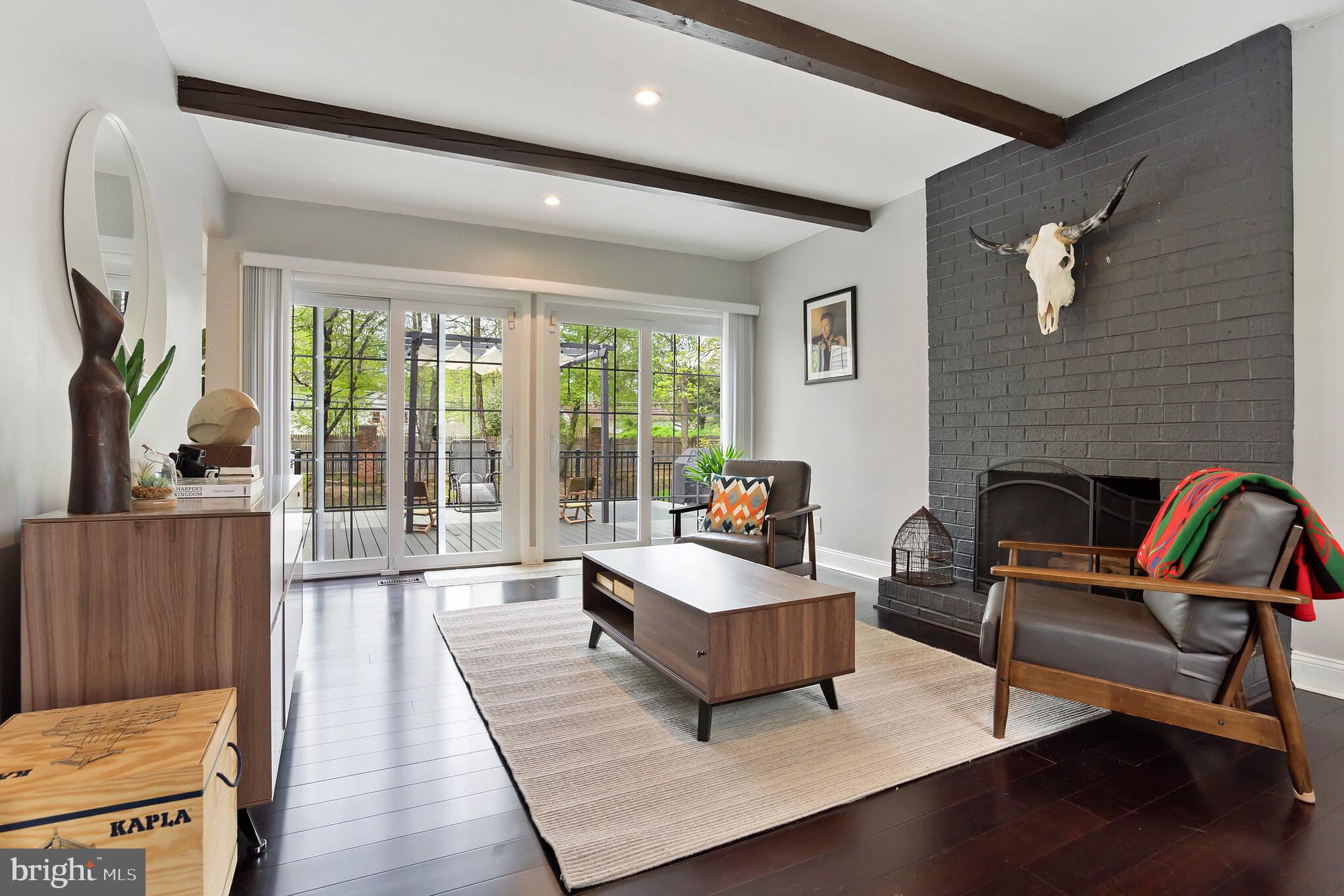 TANTALLON HILLS - Residential Lease