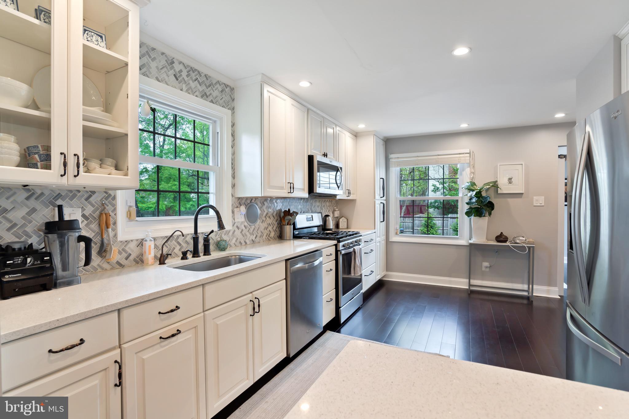 TANTALLON HILLS - Residential Lease