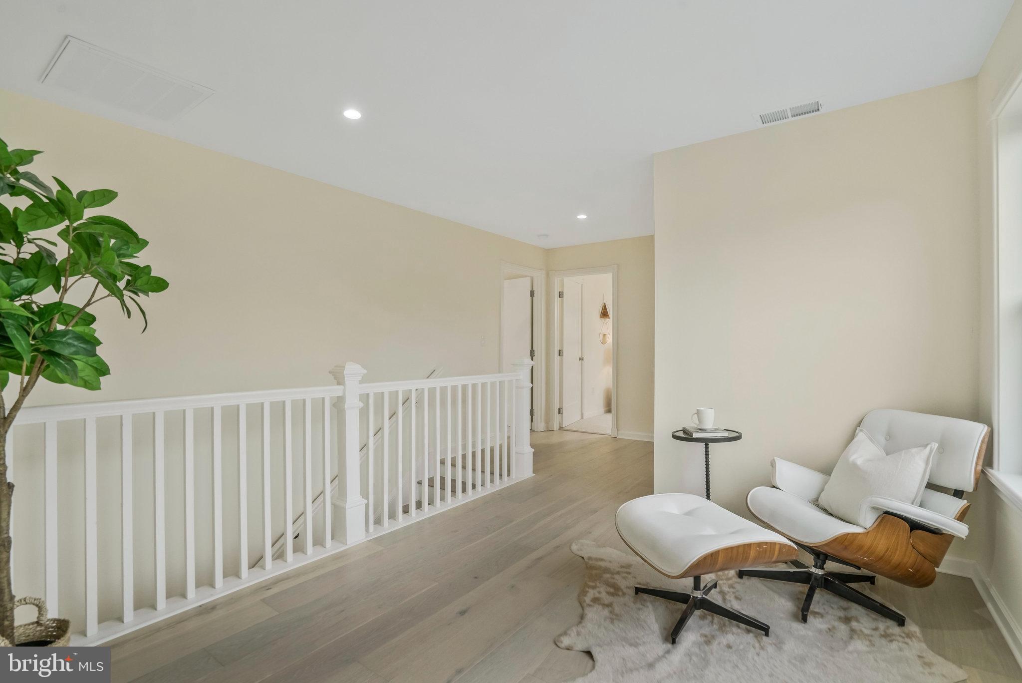 KATHMOOR - Residential