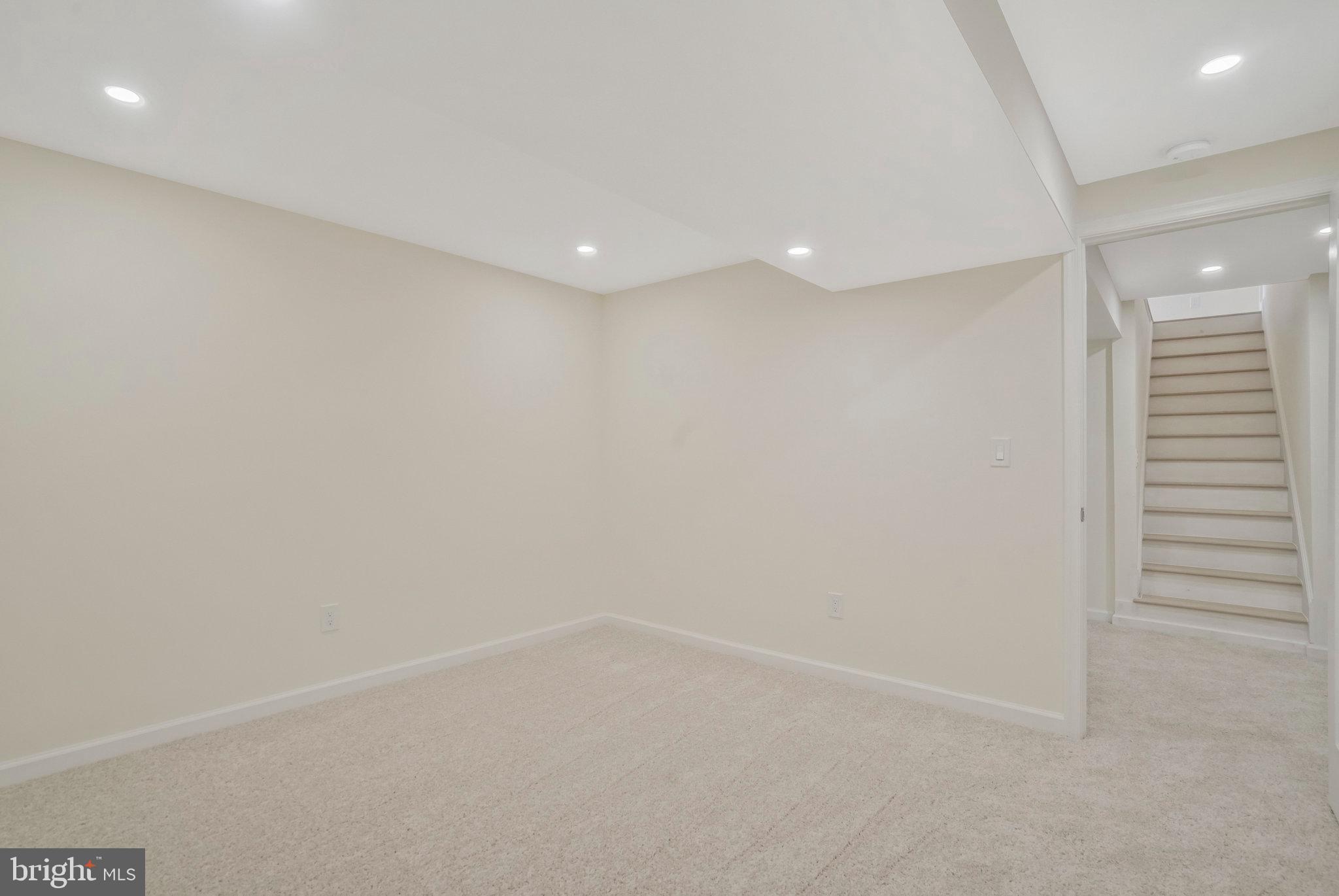 KATHMOOR - Residential