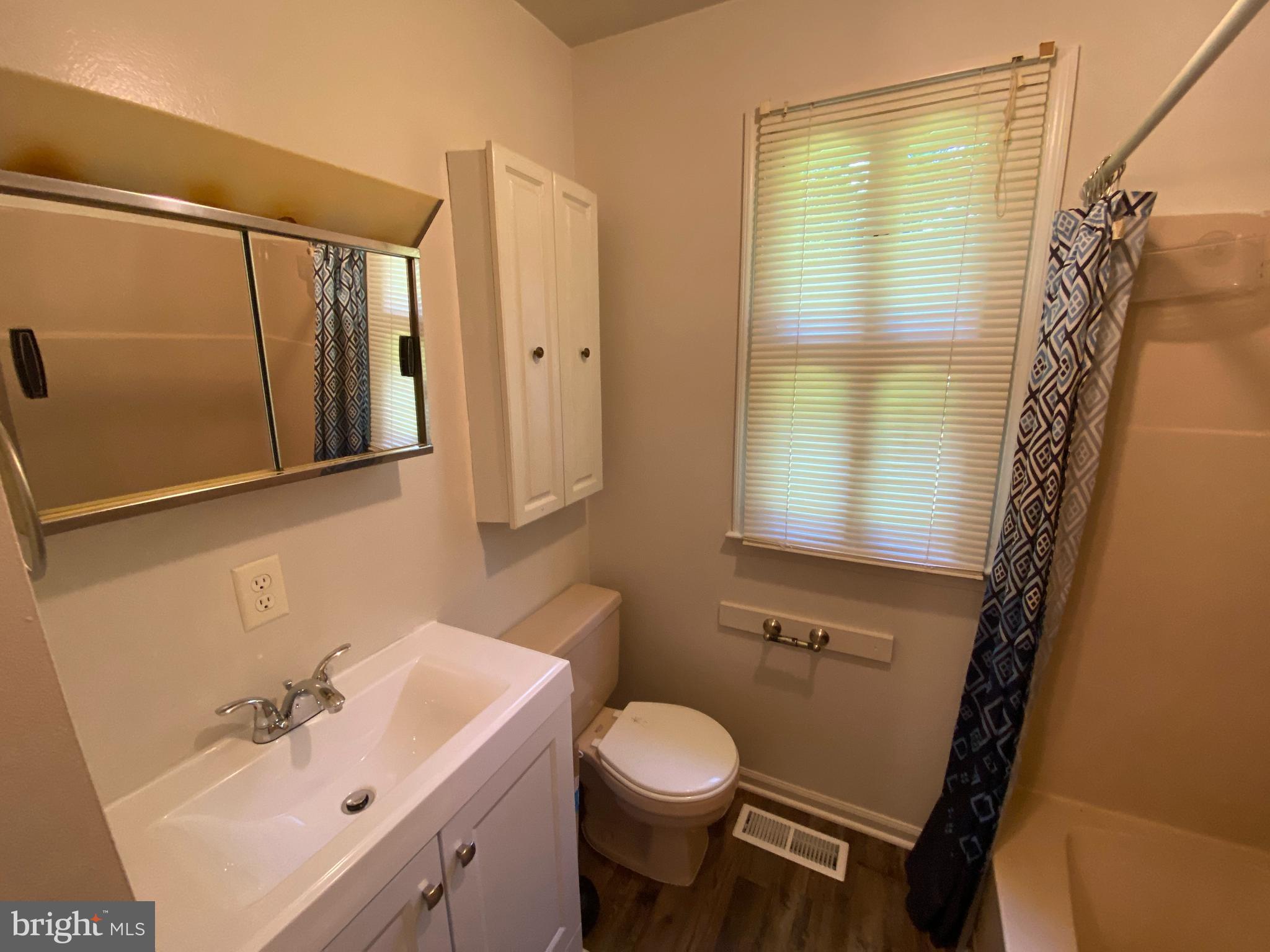 INDIANTOWN - Residential Lease