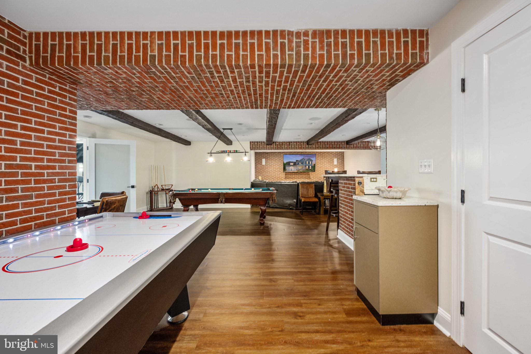 EMBREY MILL - Residential