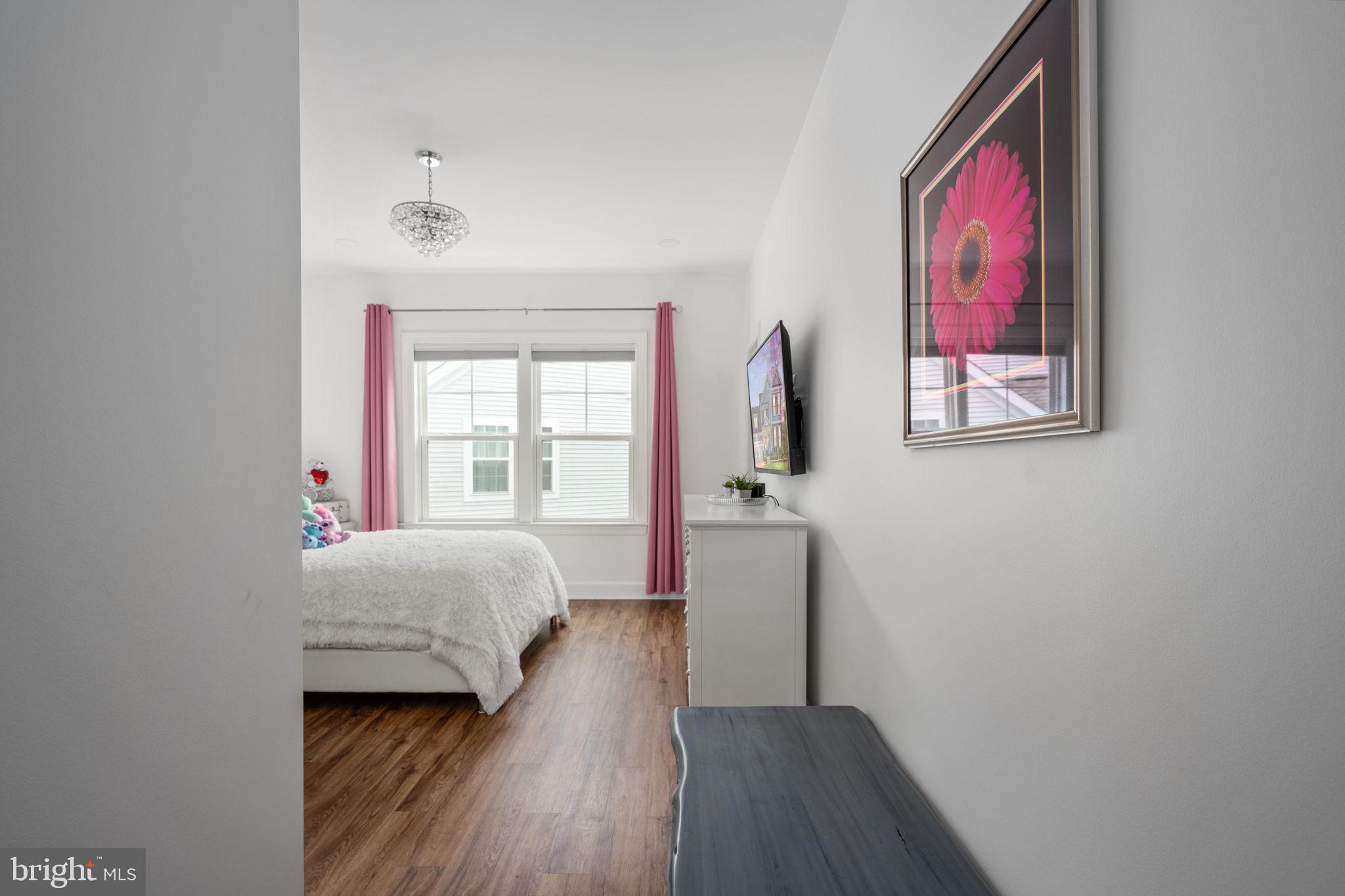 EMBREY MILL - Residential