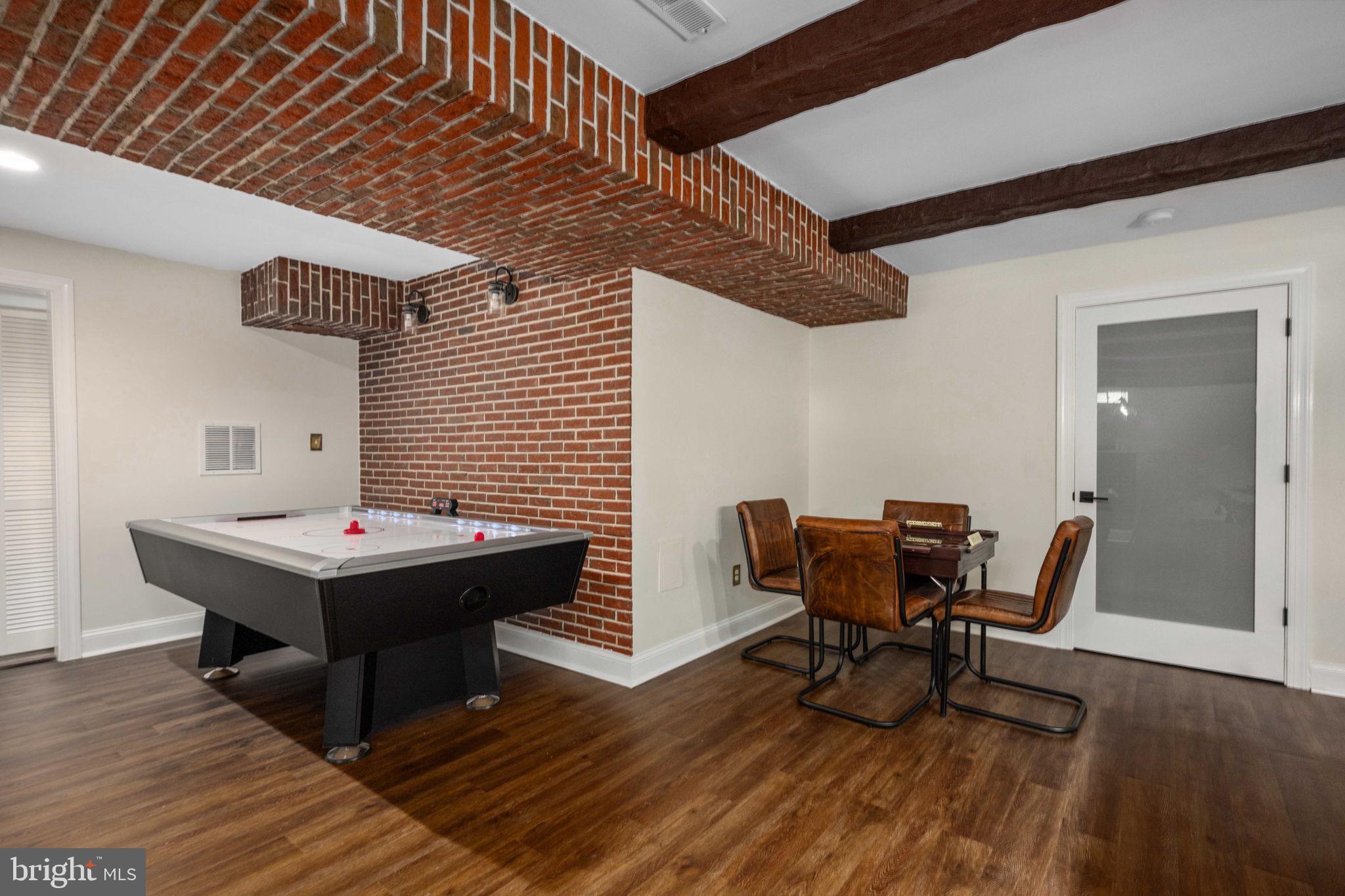 EMBREY MILL - Residential