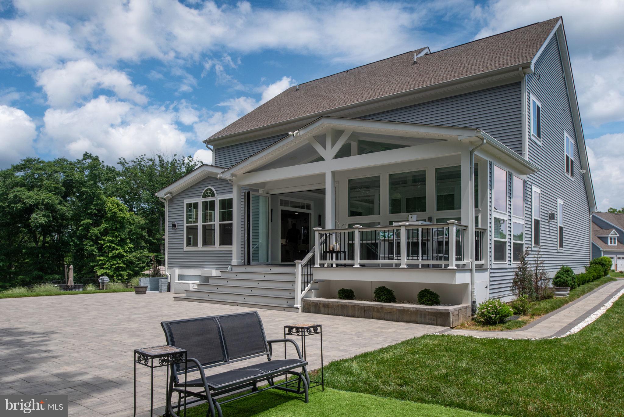 EMBREY MILL - Residential