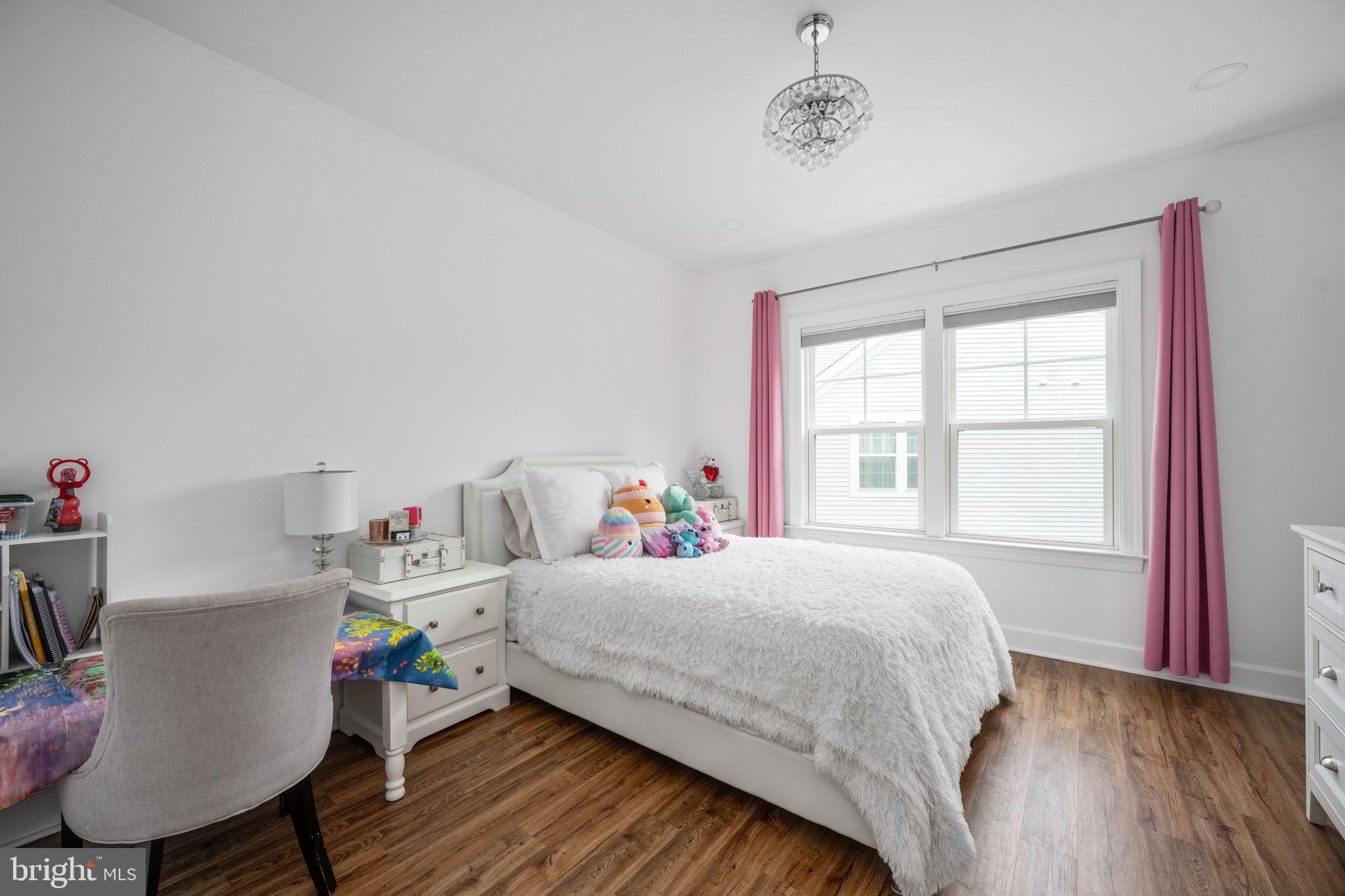 EMBREY MILL - Residential