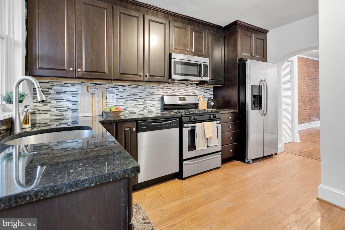 RIVERSIDE - Residential