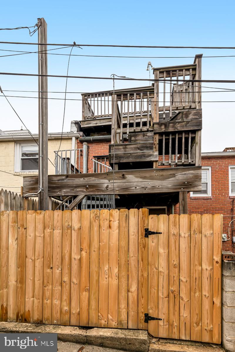 RIVERSIDE - Residential