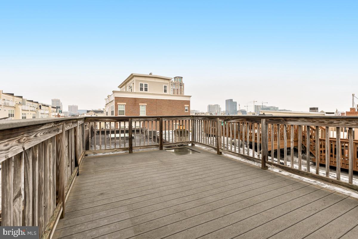 RIVERSIDE - Residential