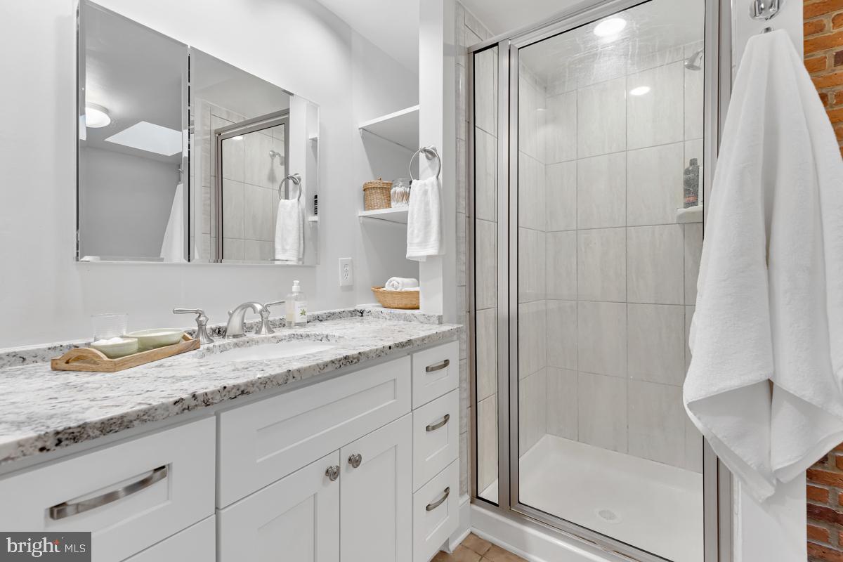 RIVERSIDE - Residential