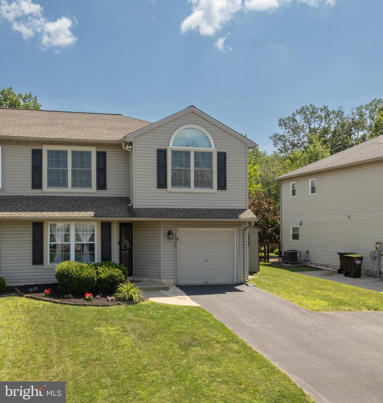 1160 SCHOOL HOUSE LANE