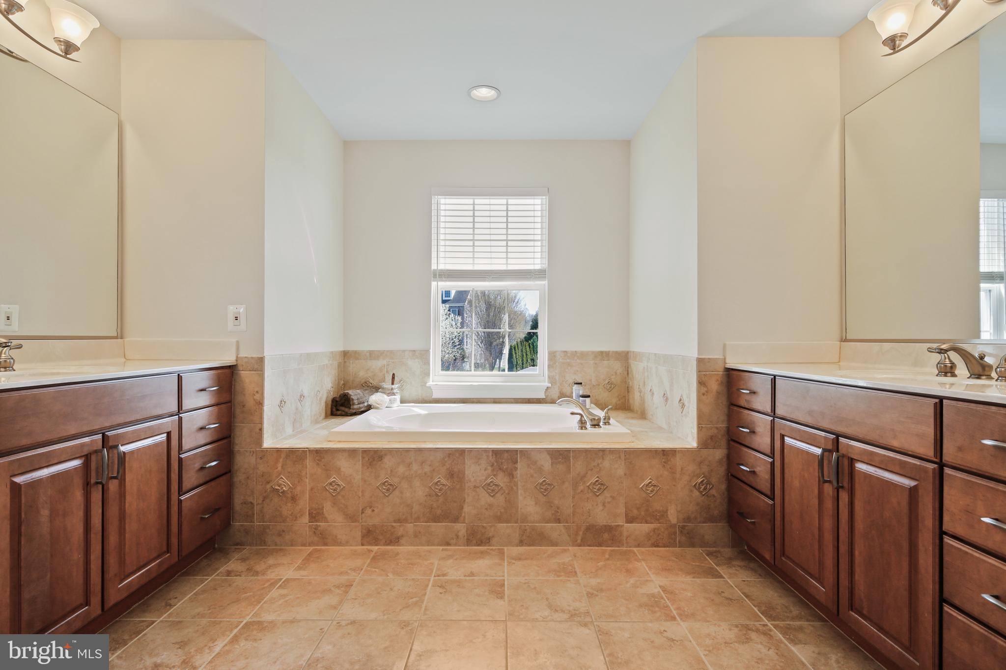 CLARKS MEADOW - Residential