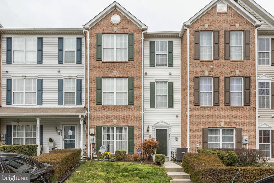 Cozy Tomehome! Features 3 bedrooms, 2.5 baths with large 3rd level master bedroom suite, soak in tub, sep shower. Hardwood floors on main level, newer HVAC. Located in Covington subdivision and convenient to Bowie Town Center shopping and Route 50/301.  A must see!