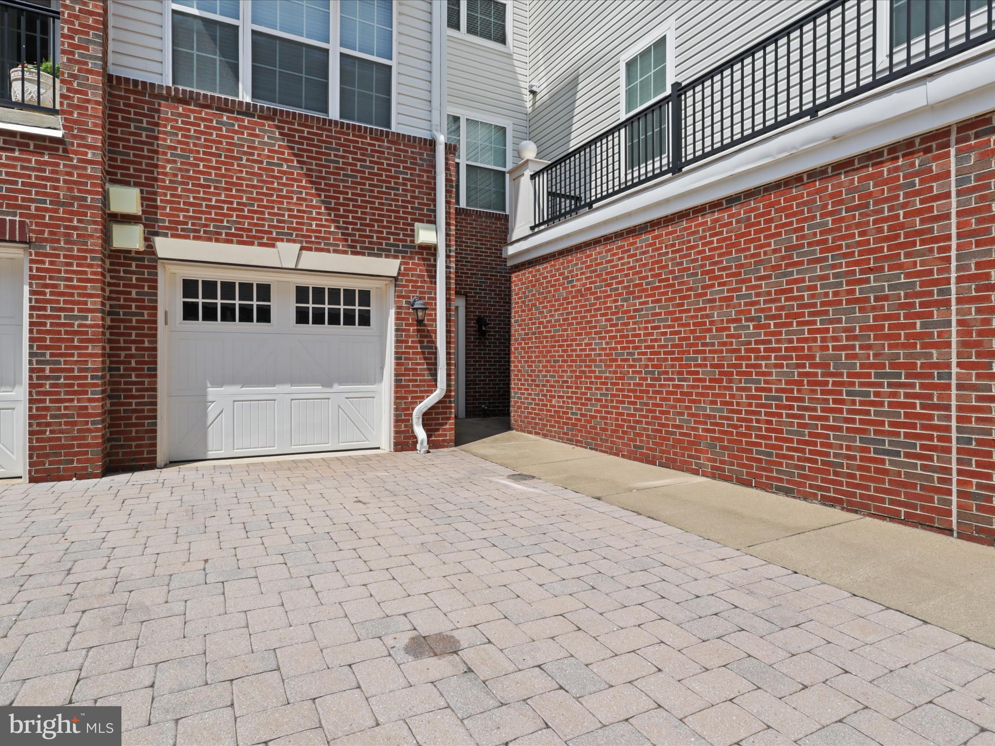 9204 CHARLESTON DRIVE 407