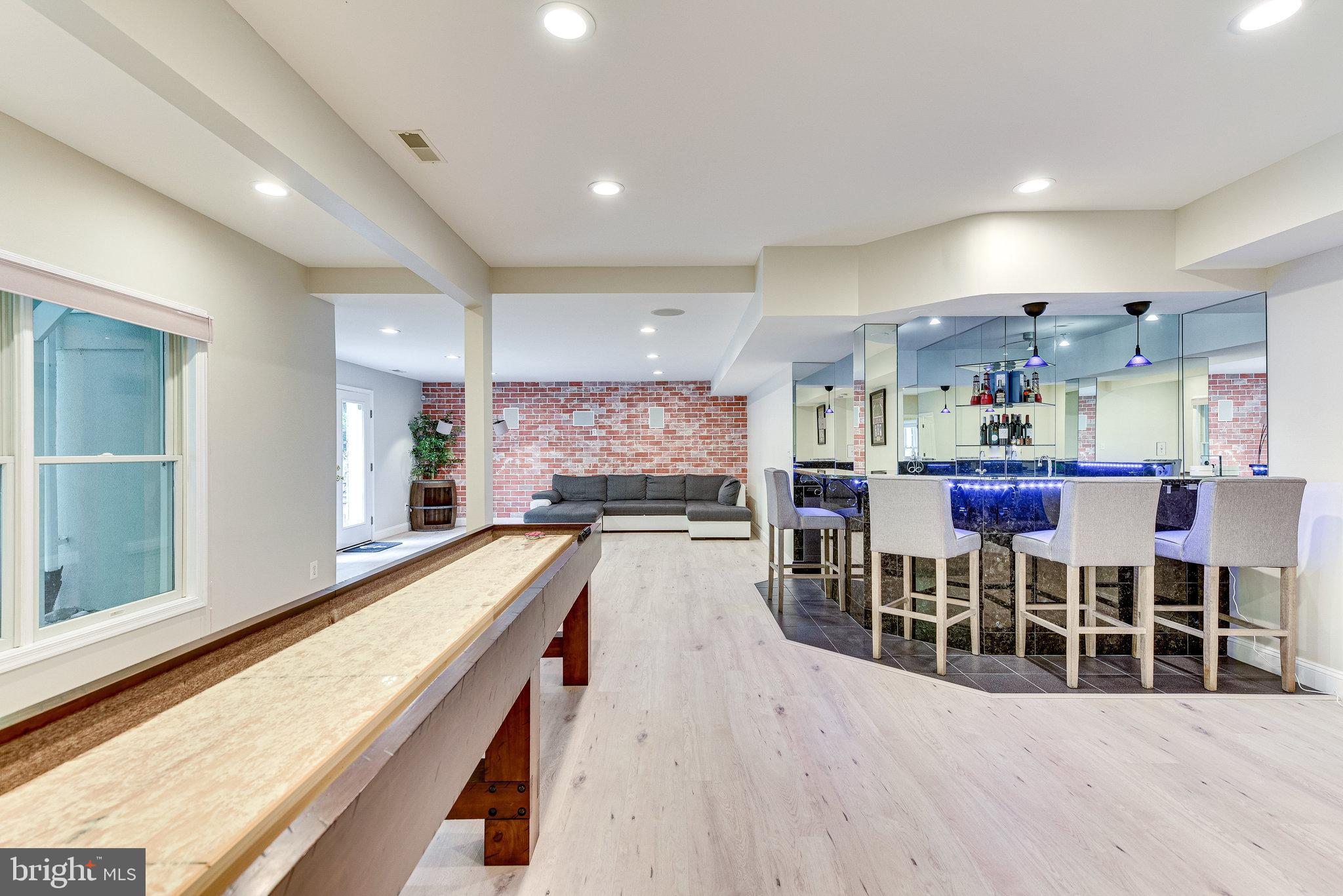 WAPLES CREST - Residential