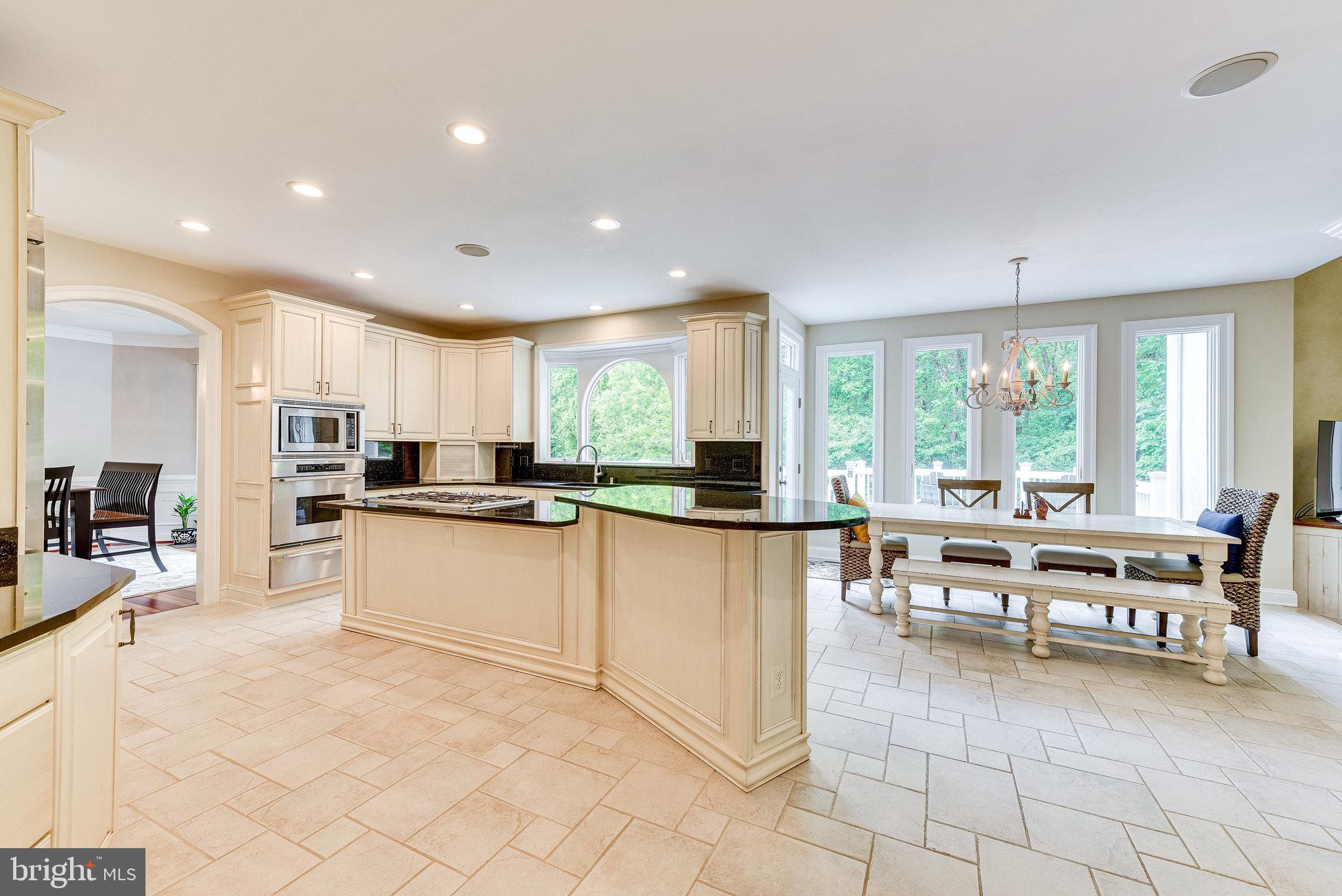 WAPLES CREST - Residential