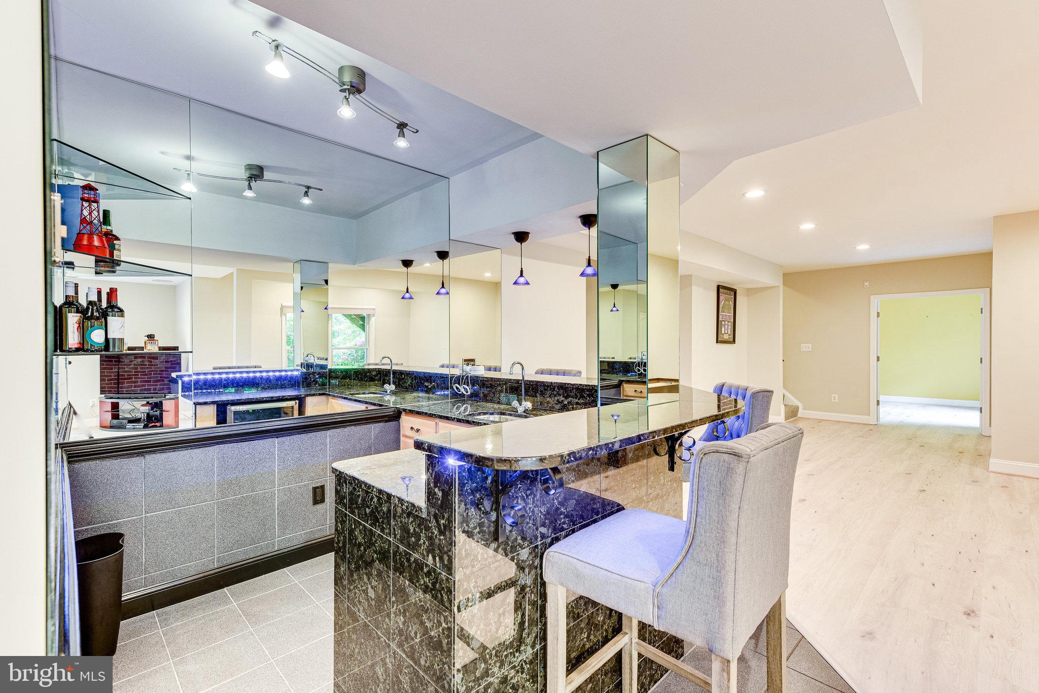 WAPLES CREST - Residential