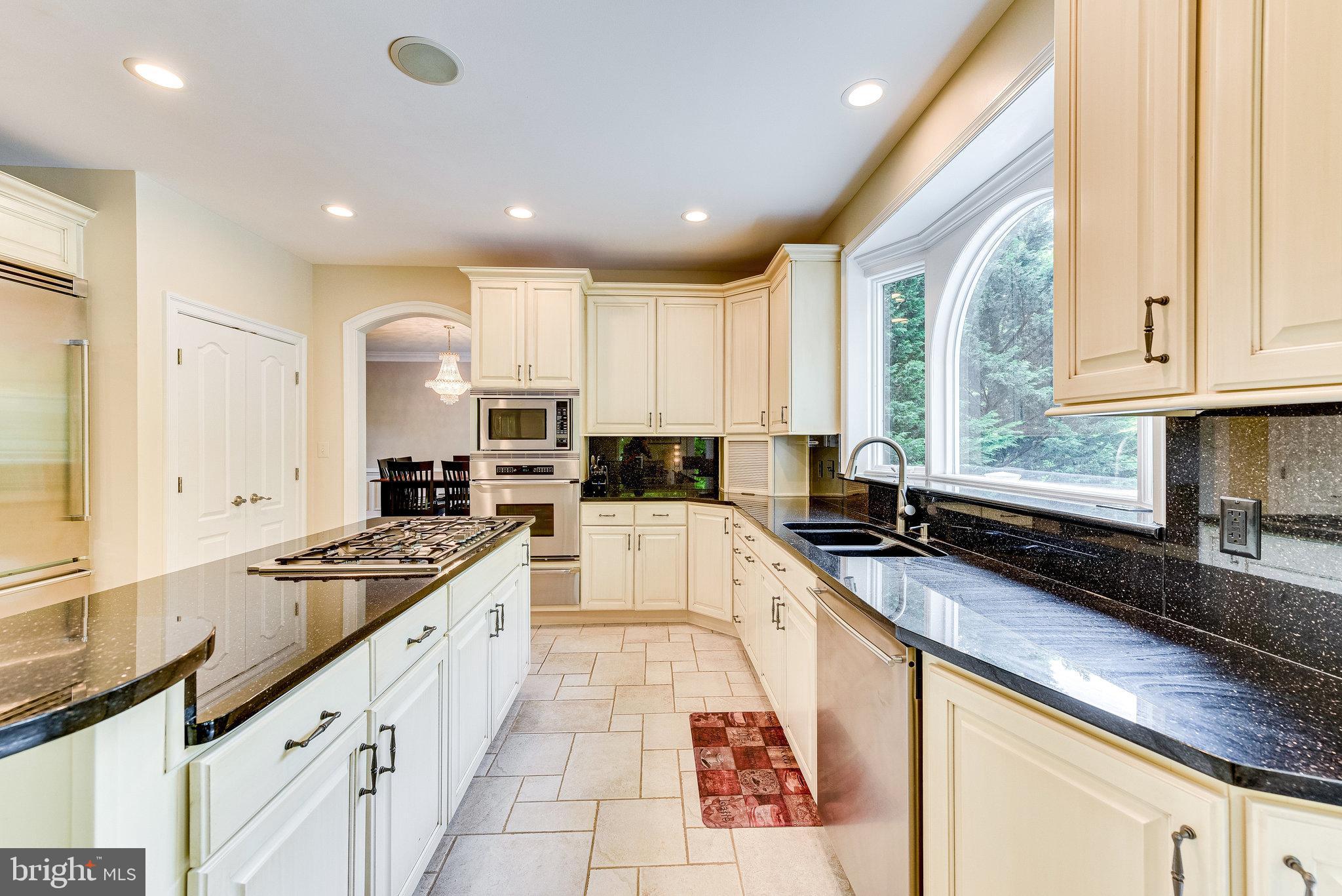 WAPLES CREST - Residential